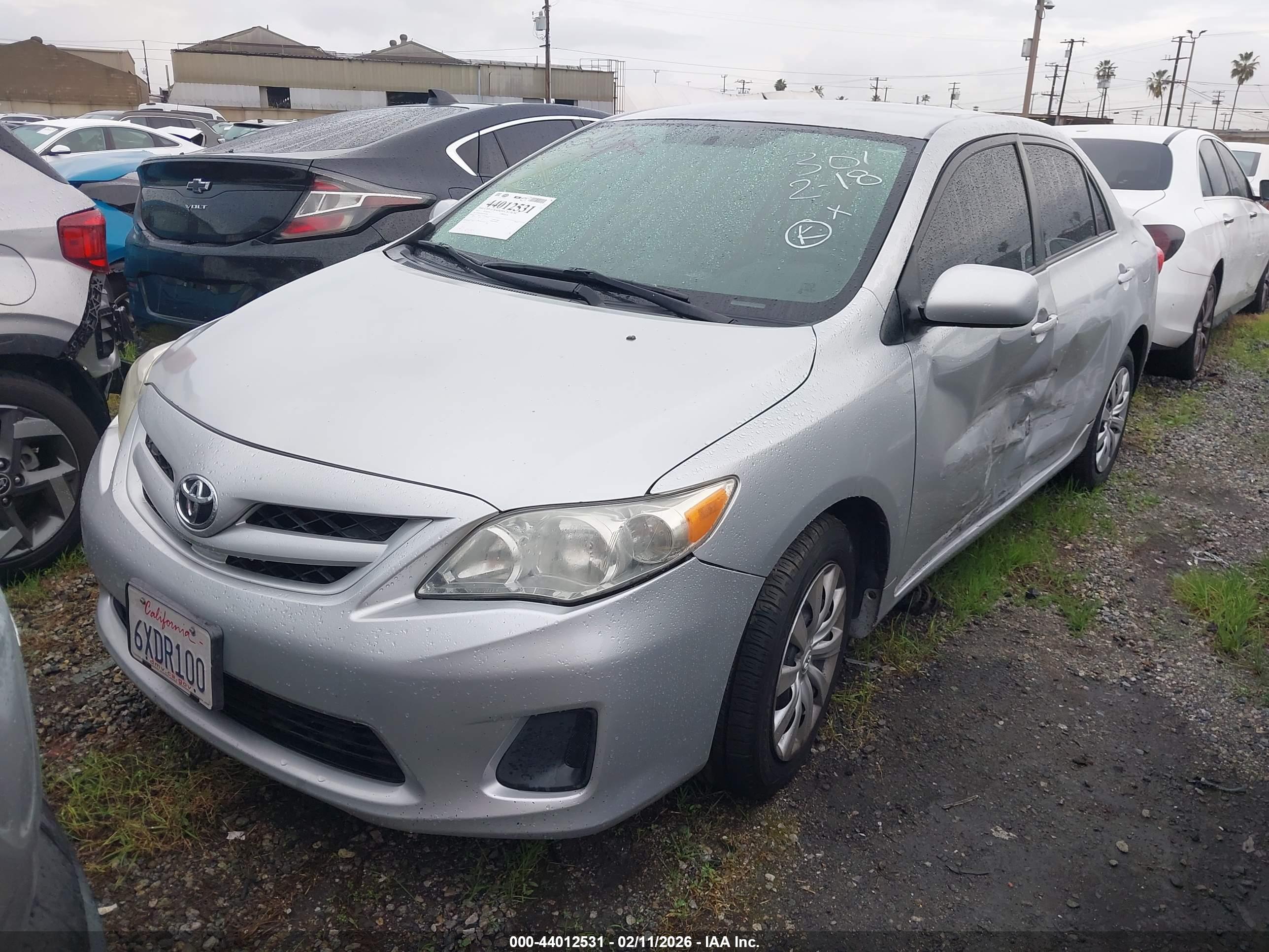 TOYOTA COROLLA image 2