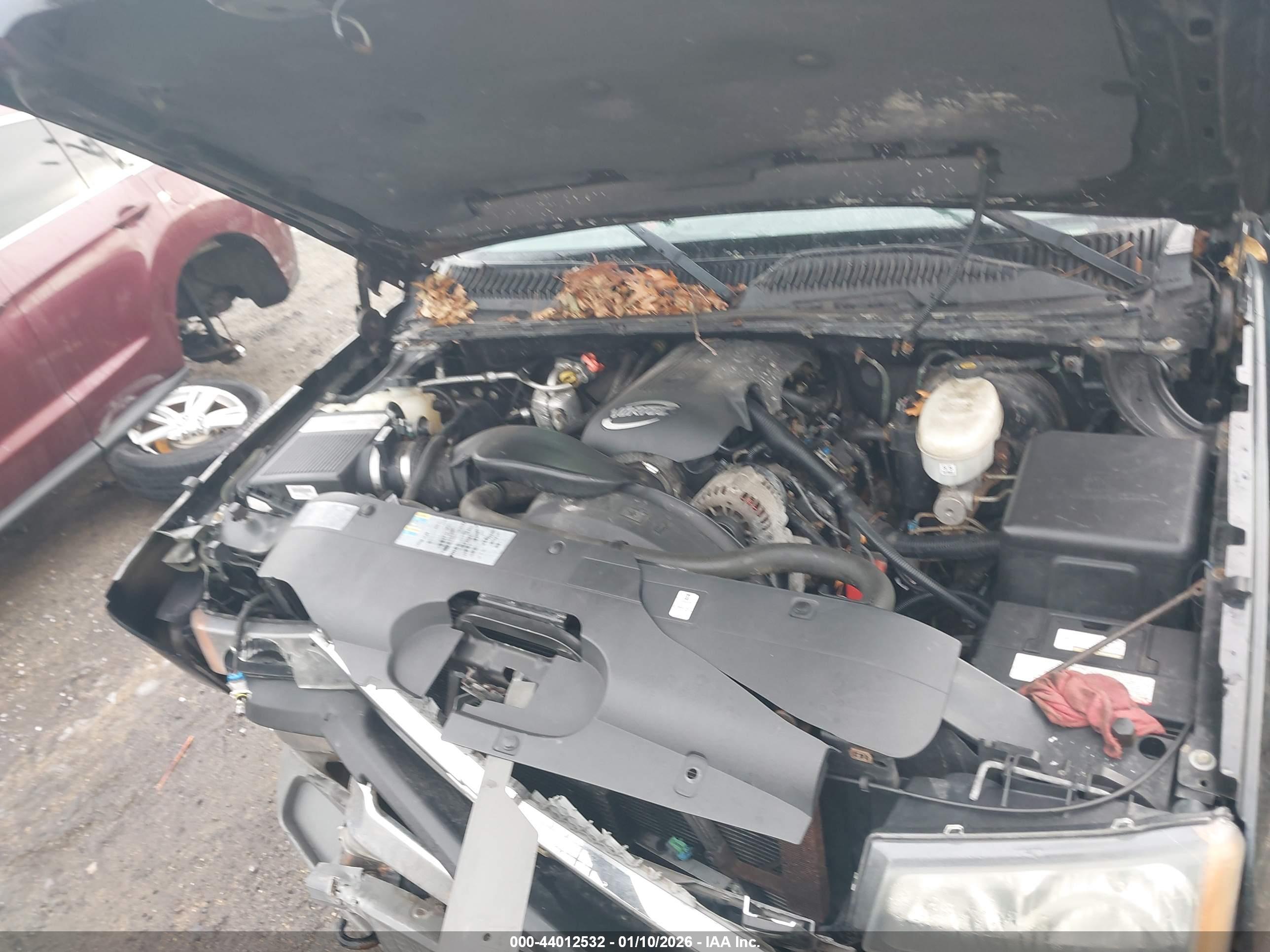 CHEVROLET SILVERADO image 10
