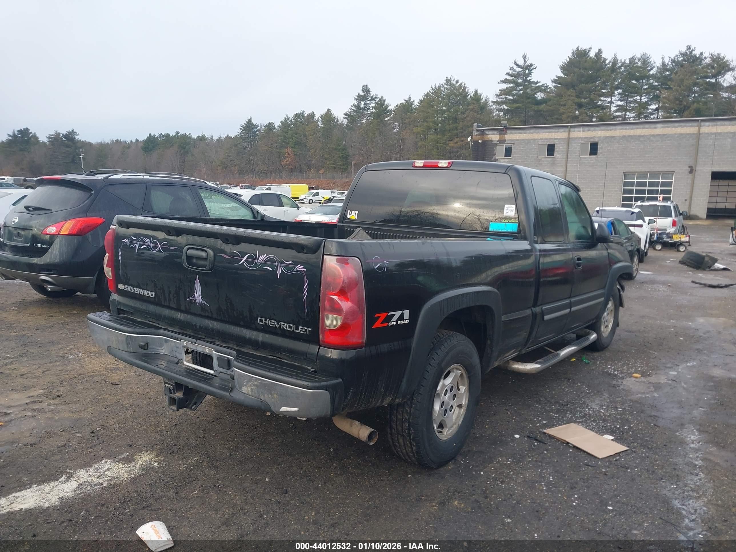 CHEVROLET SILVERADO image 4
