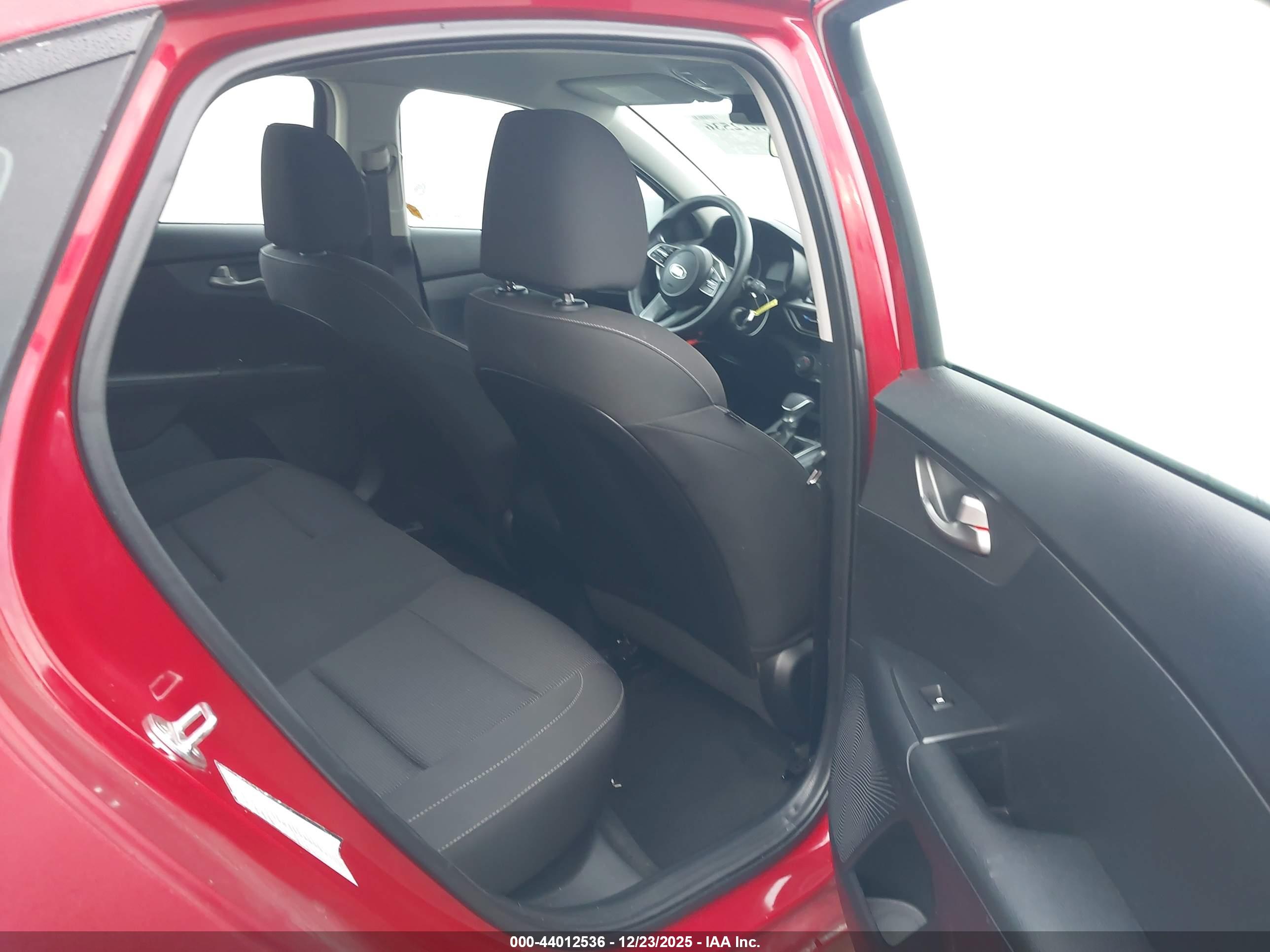 KIA FORTE image 8