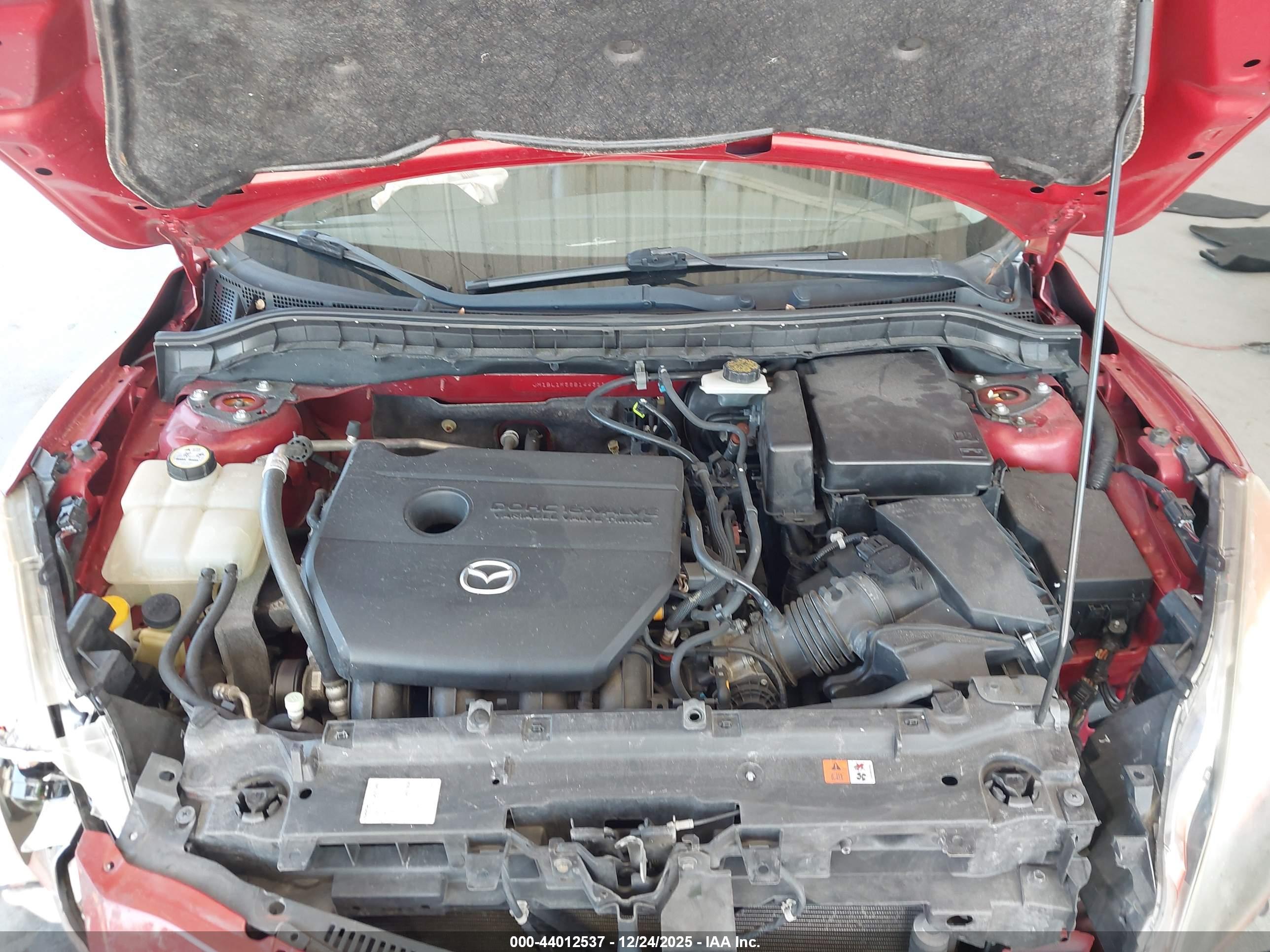 MAZDA MAZDA3 image 10
