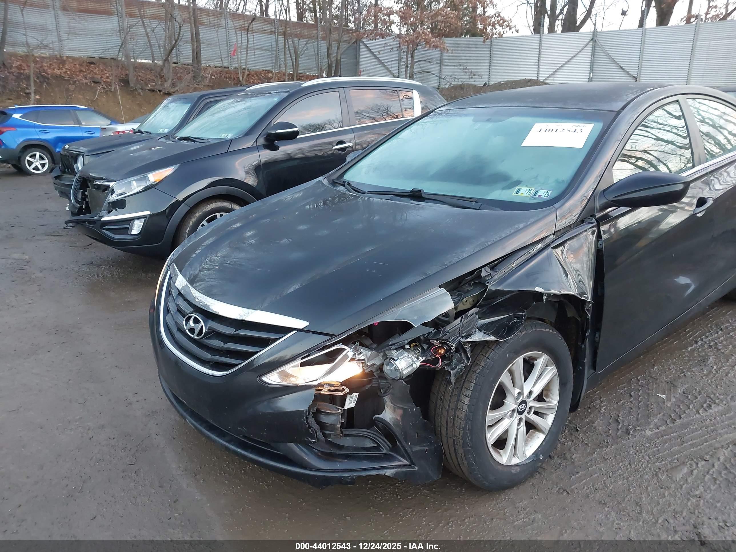 HYUNDAI SONATA image 6