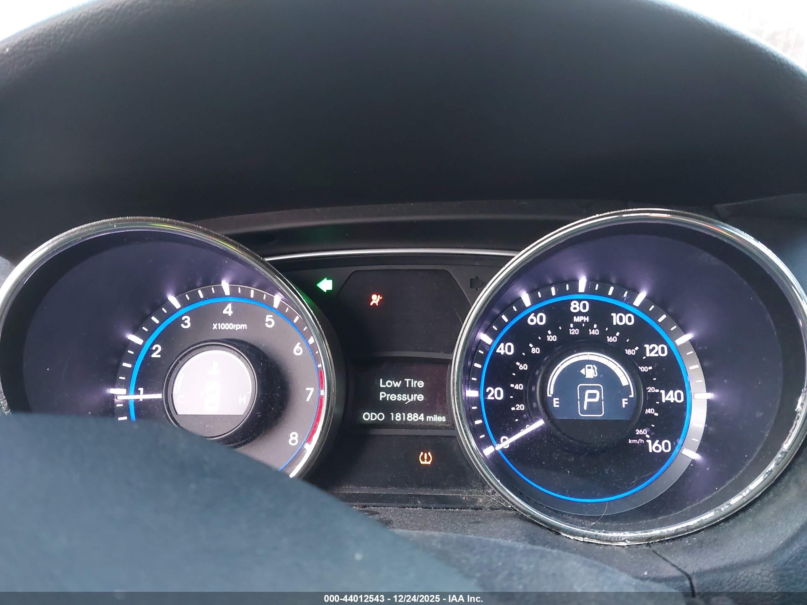 HYUNDAI SONATA image 7