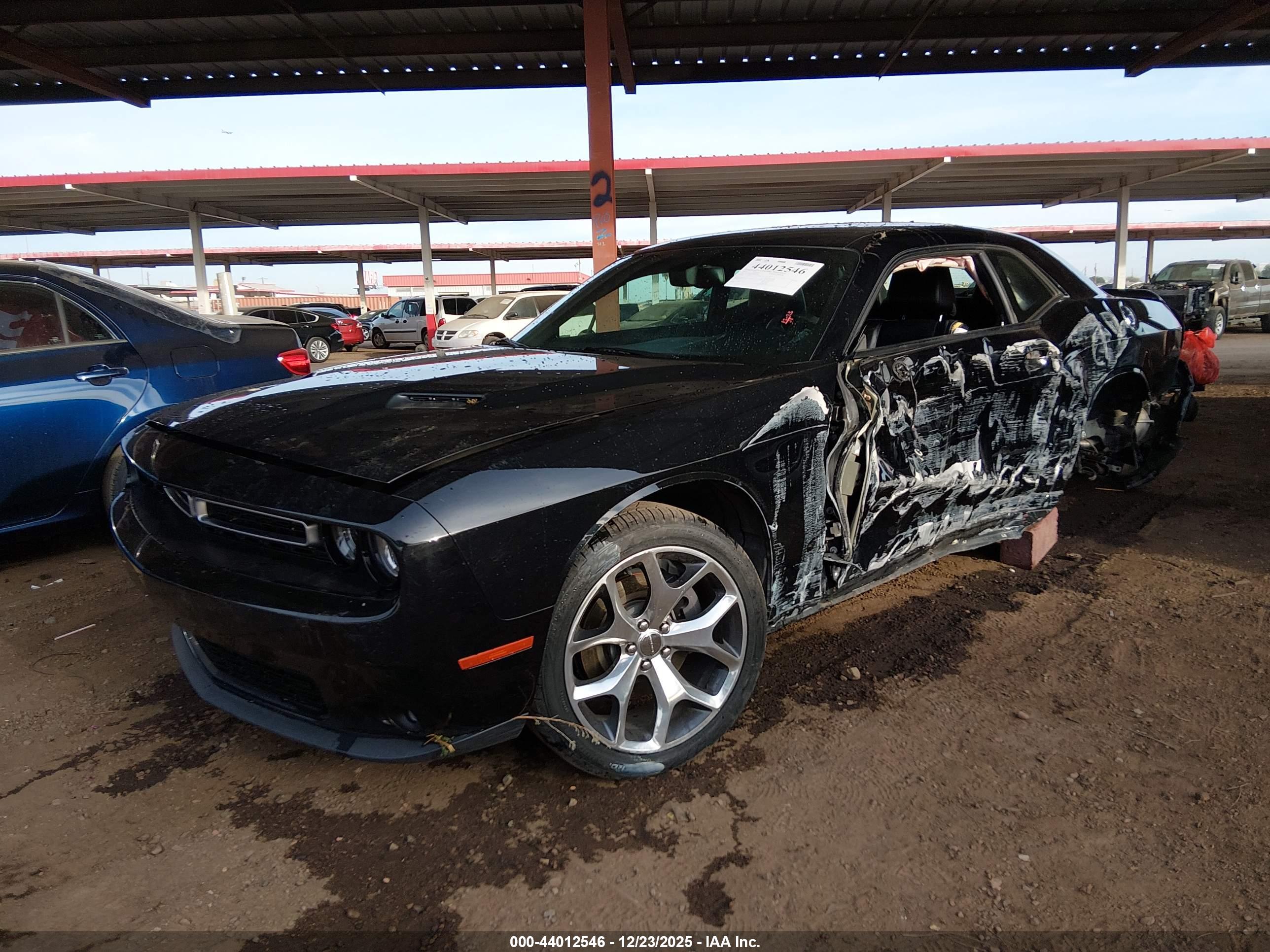 DODGE CHALLENGER image 2