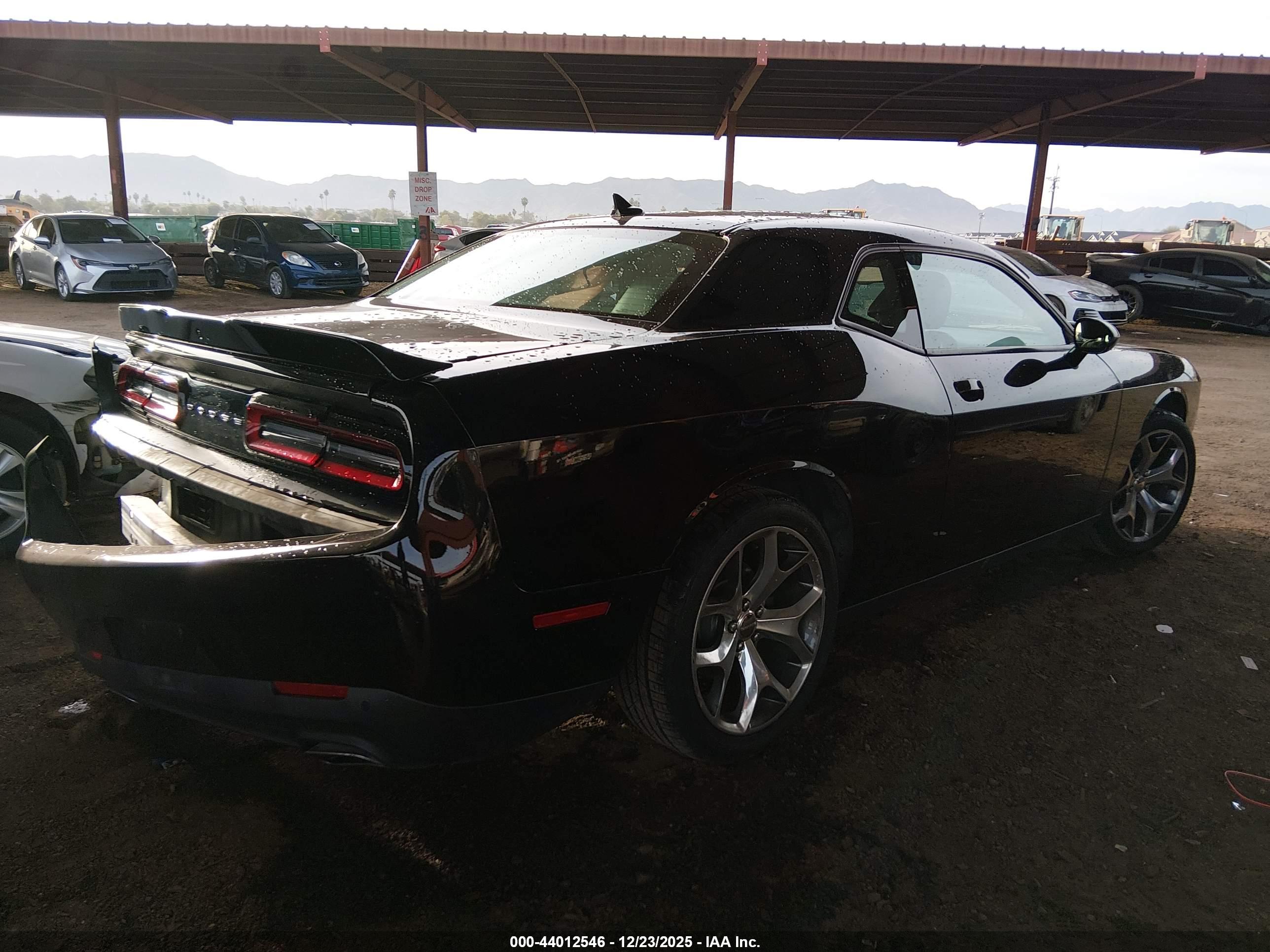 DODGE CHALLENGER image 4