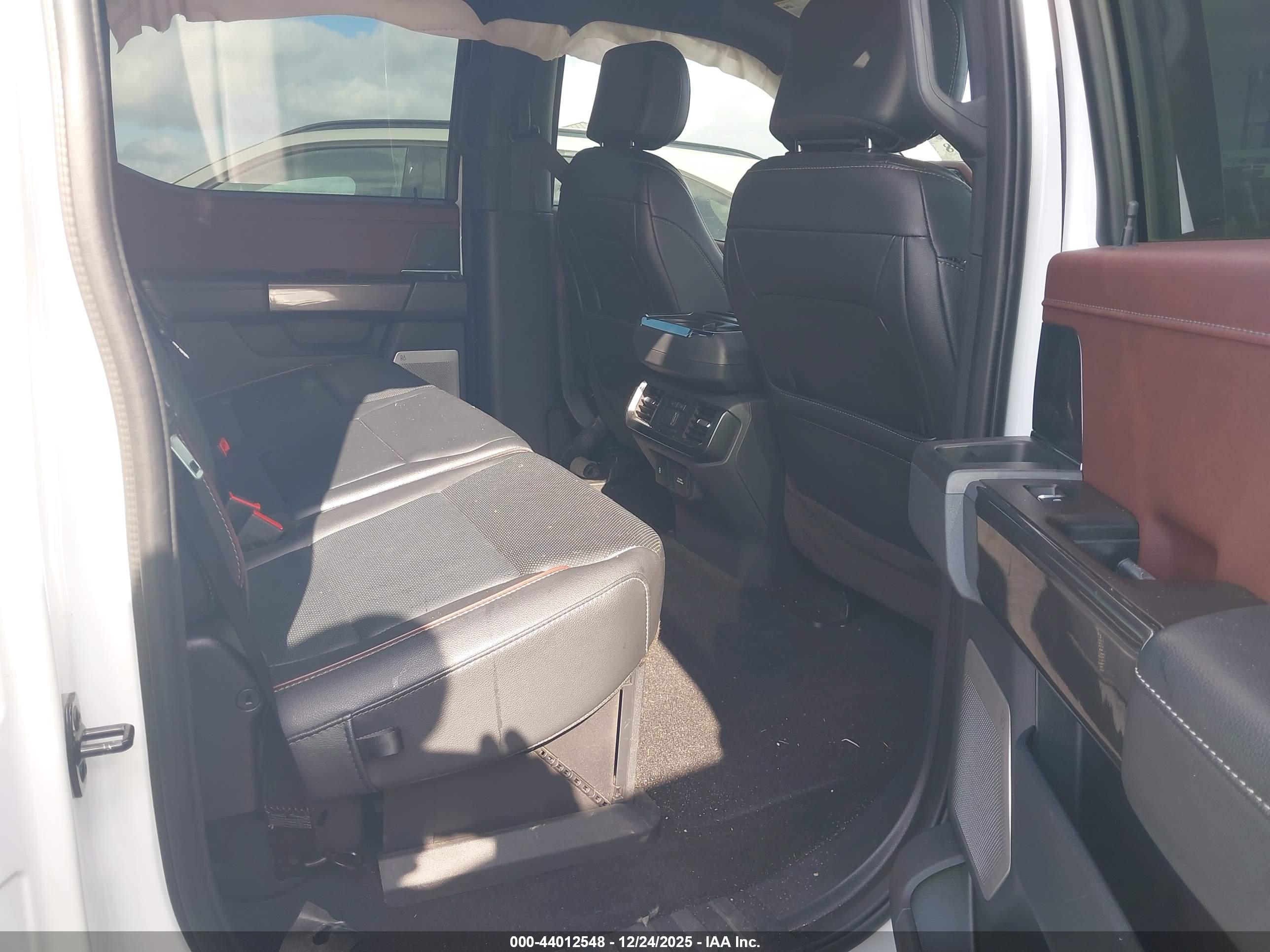 FORD F-150 image 8