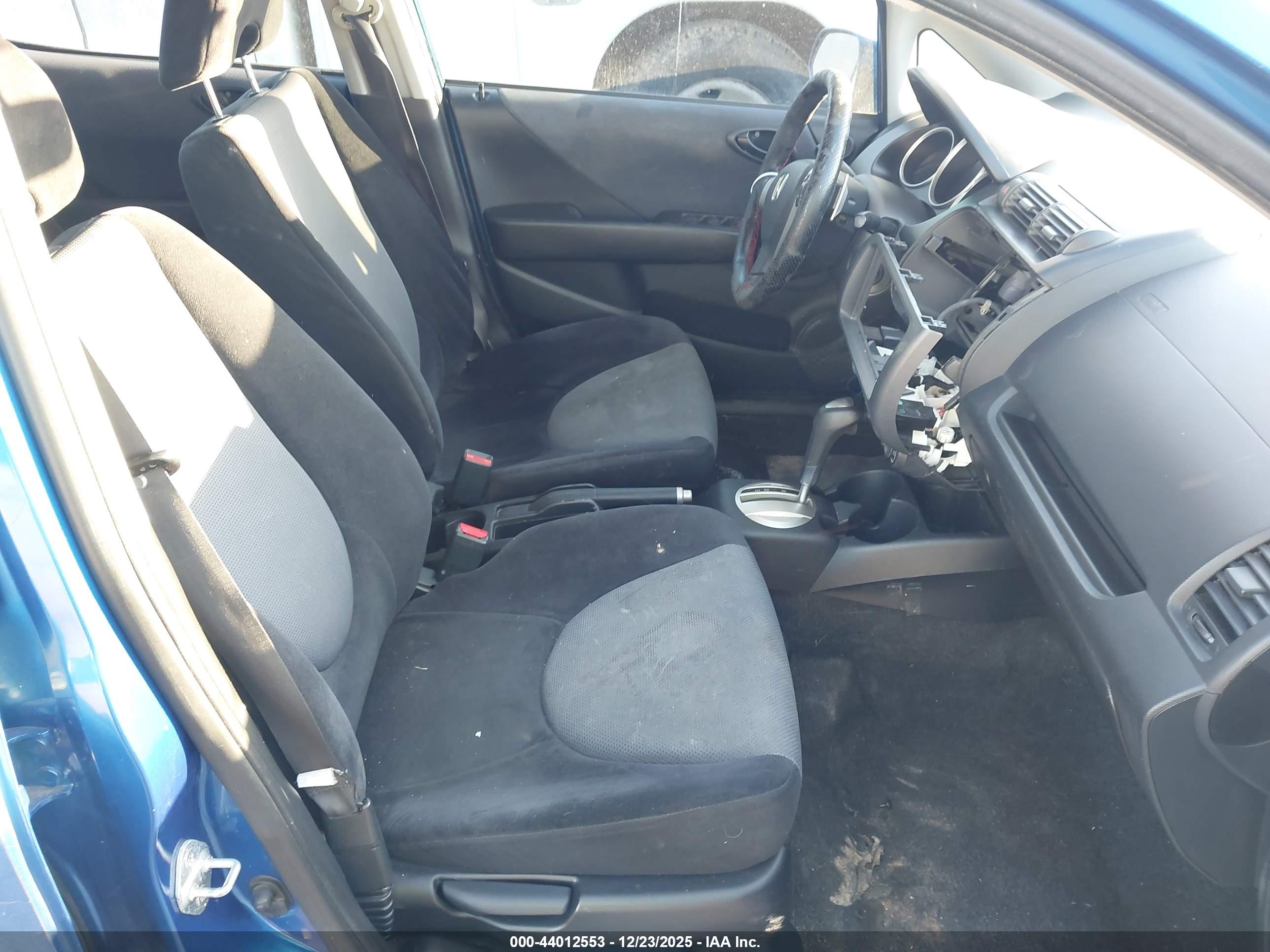 HONDA FIT image 5