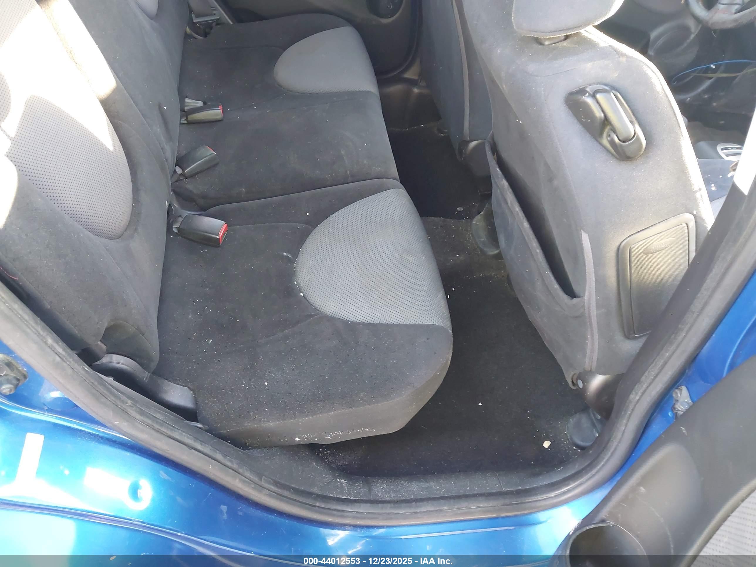 HONDA FIT image 8