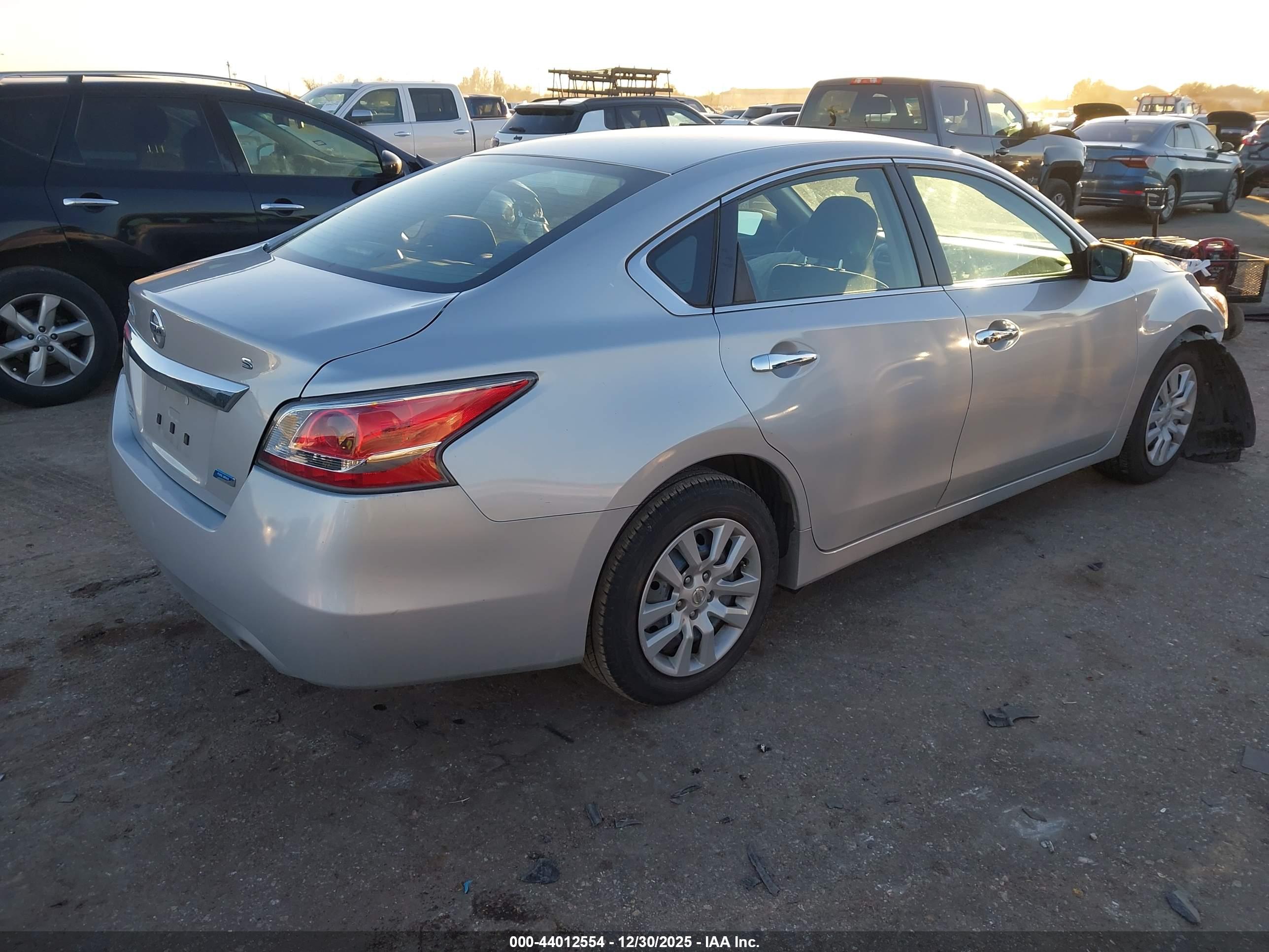 NISSAN ALTIMA image 4
