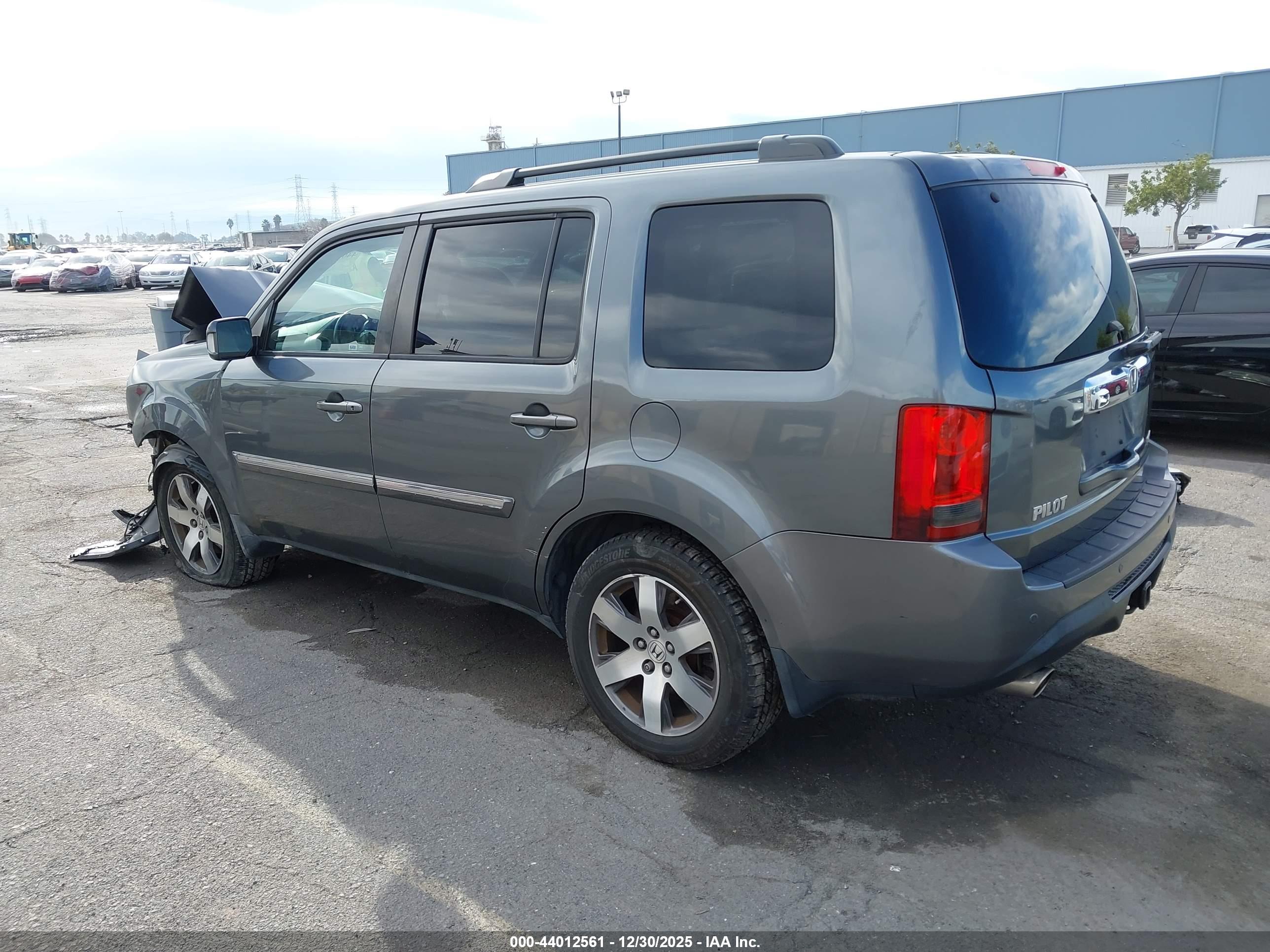 HONDA PILOT image 3