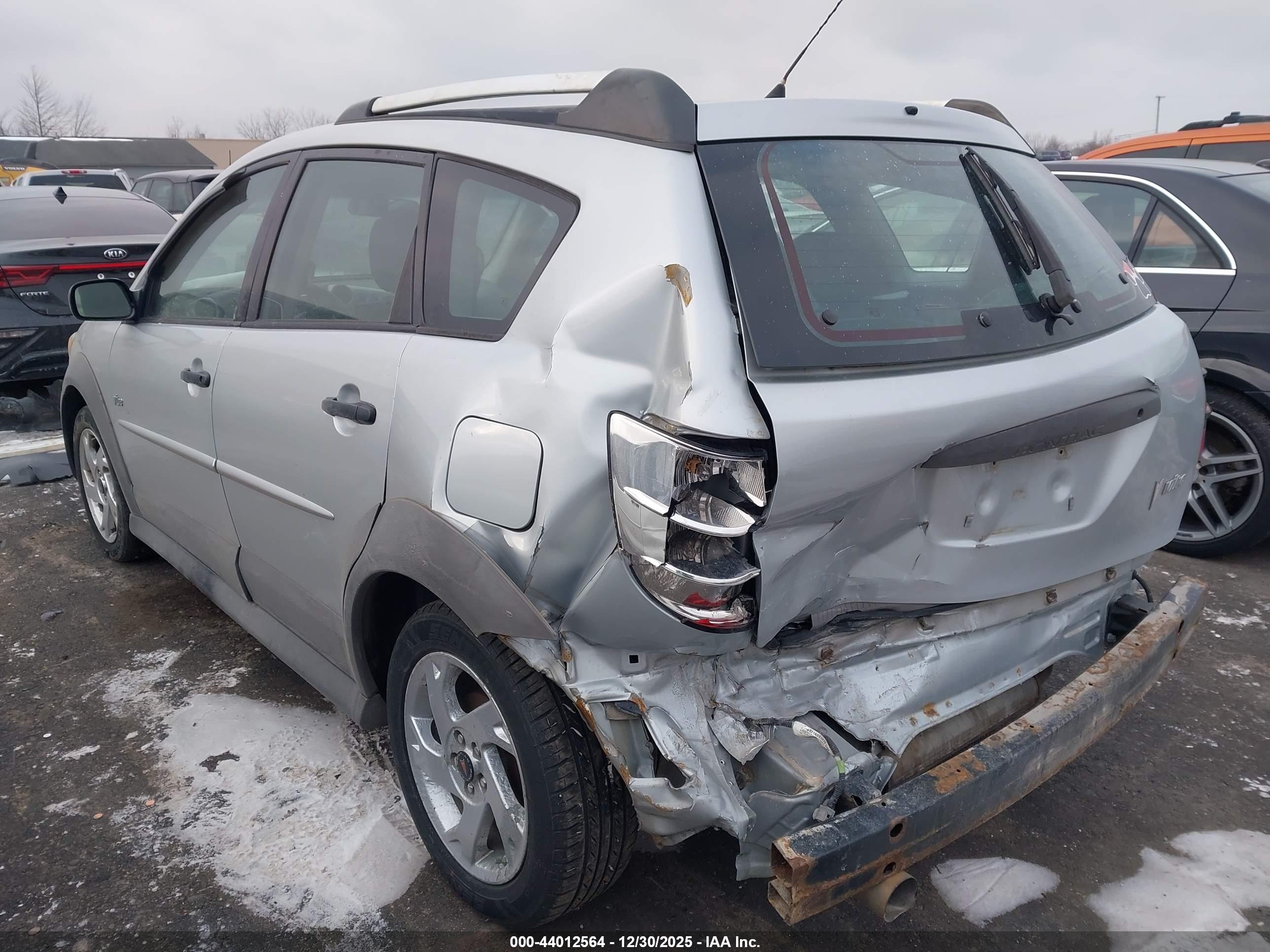 PONTIAC VIBE image 3