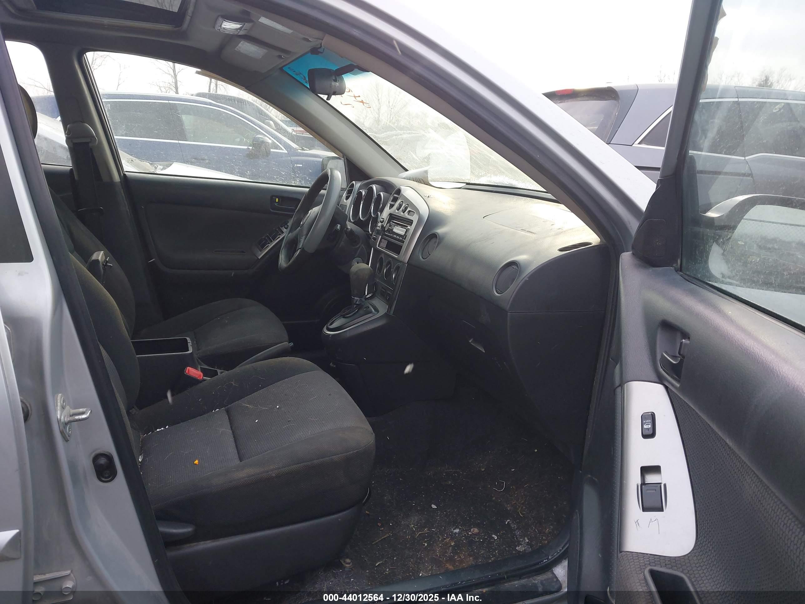 PONTIAC VIBE image 5
