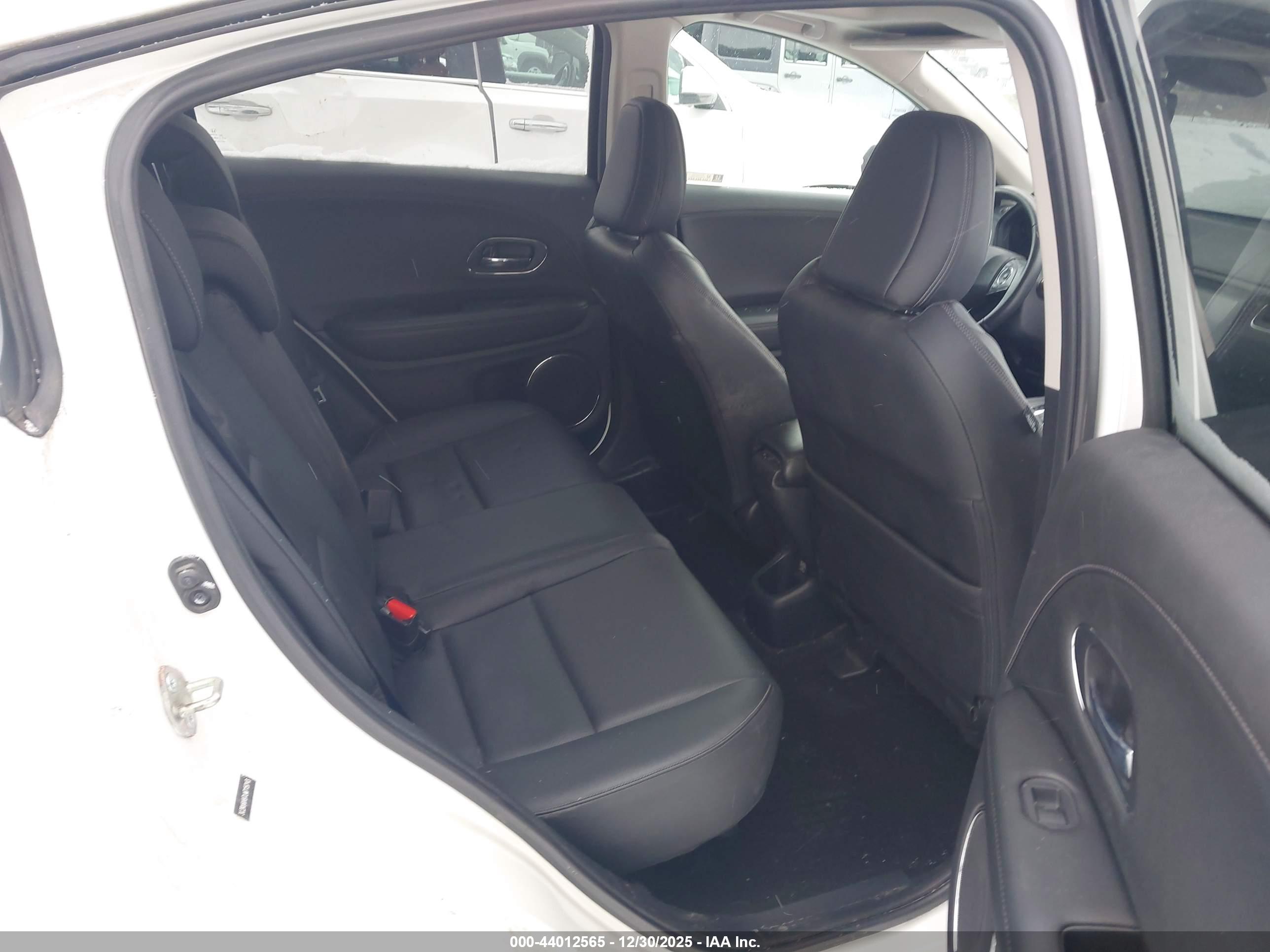 HONDA HR-V image 8