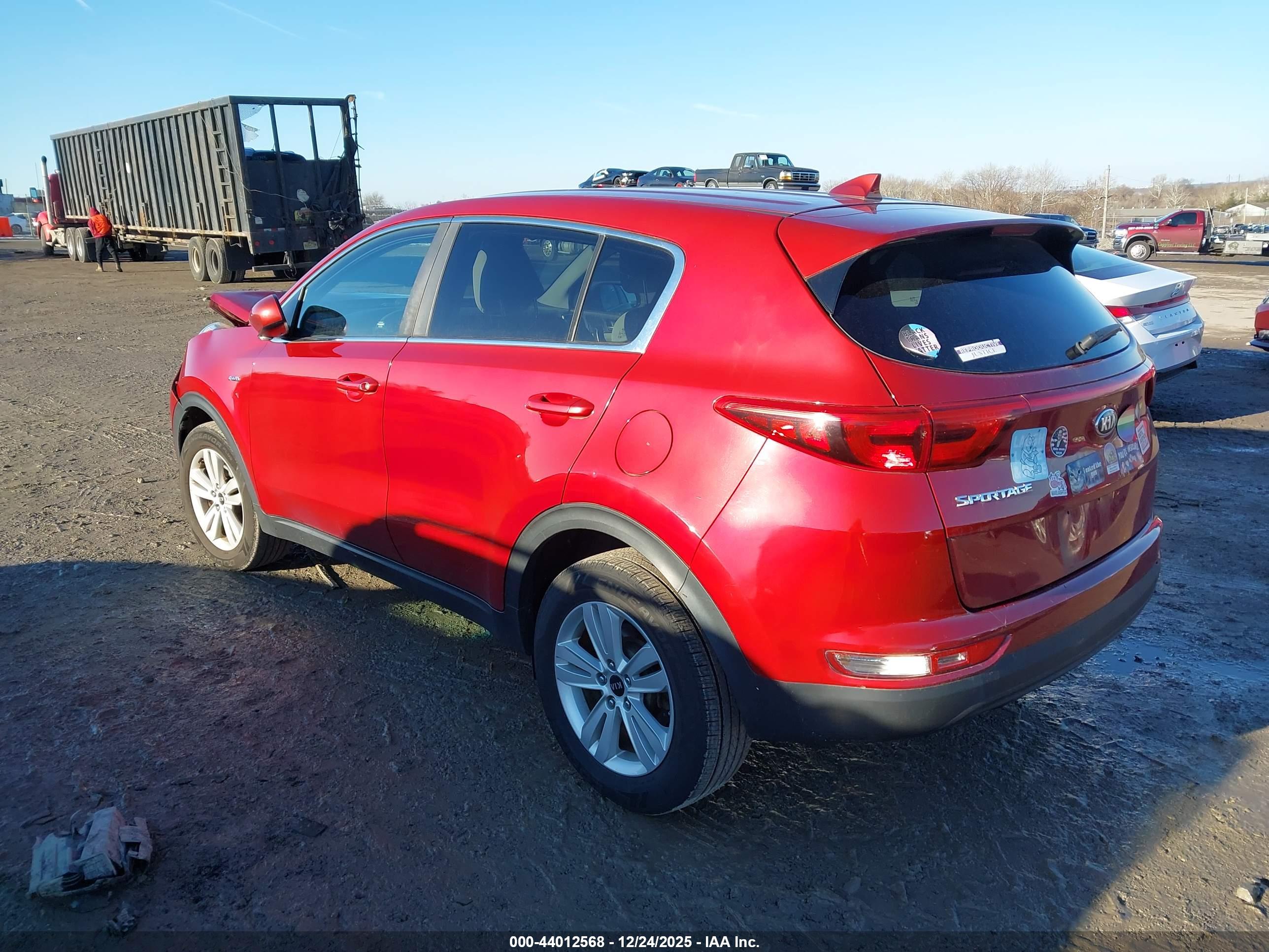 KIA SPORTAGE image 3