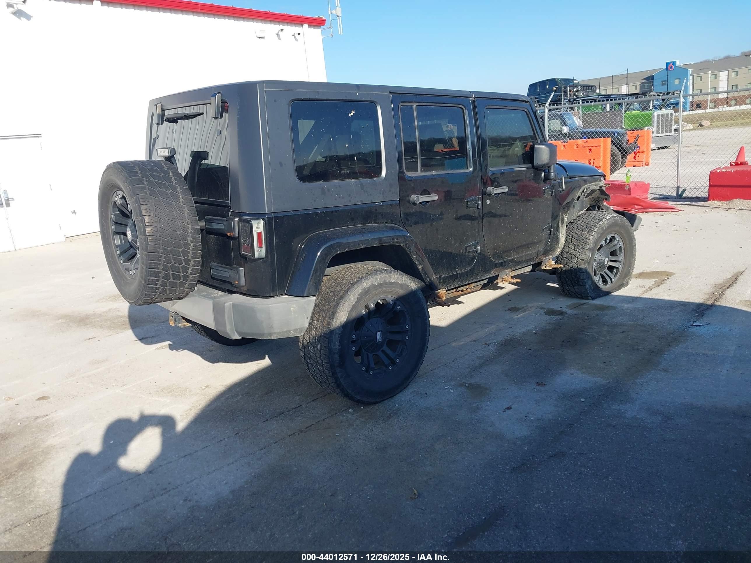 JEEP WRANGLER image 4