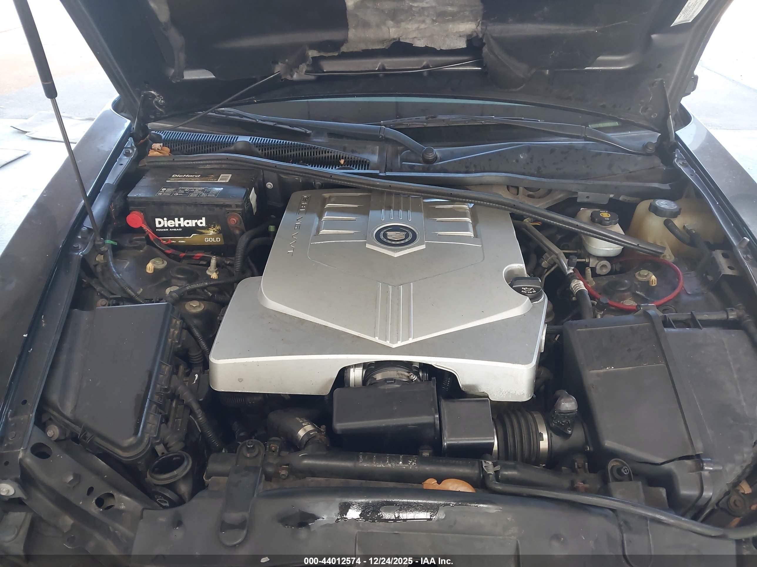 CADILLAC CTS image 10