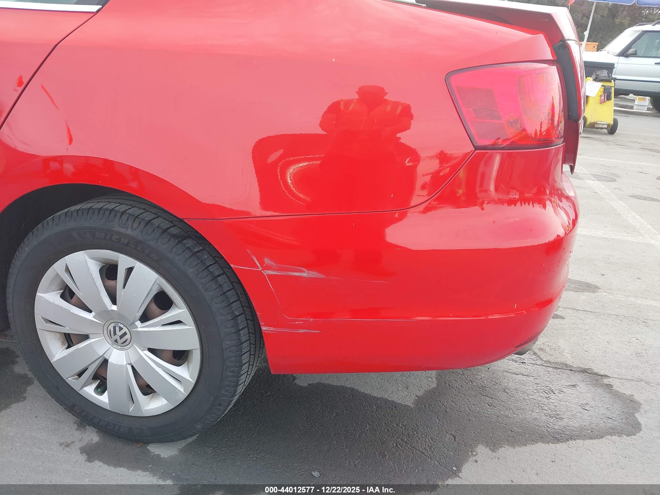 VOLKSWAGEN JETTA image 6