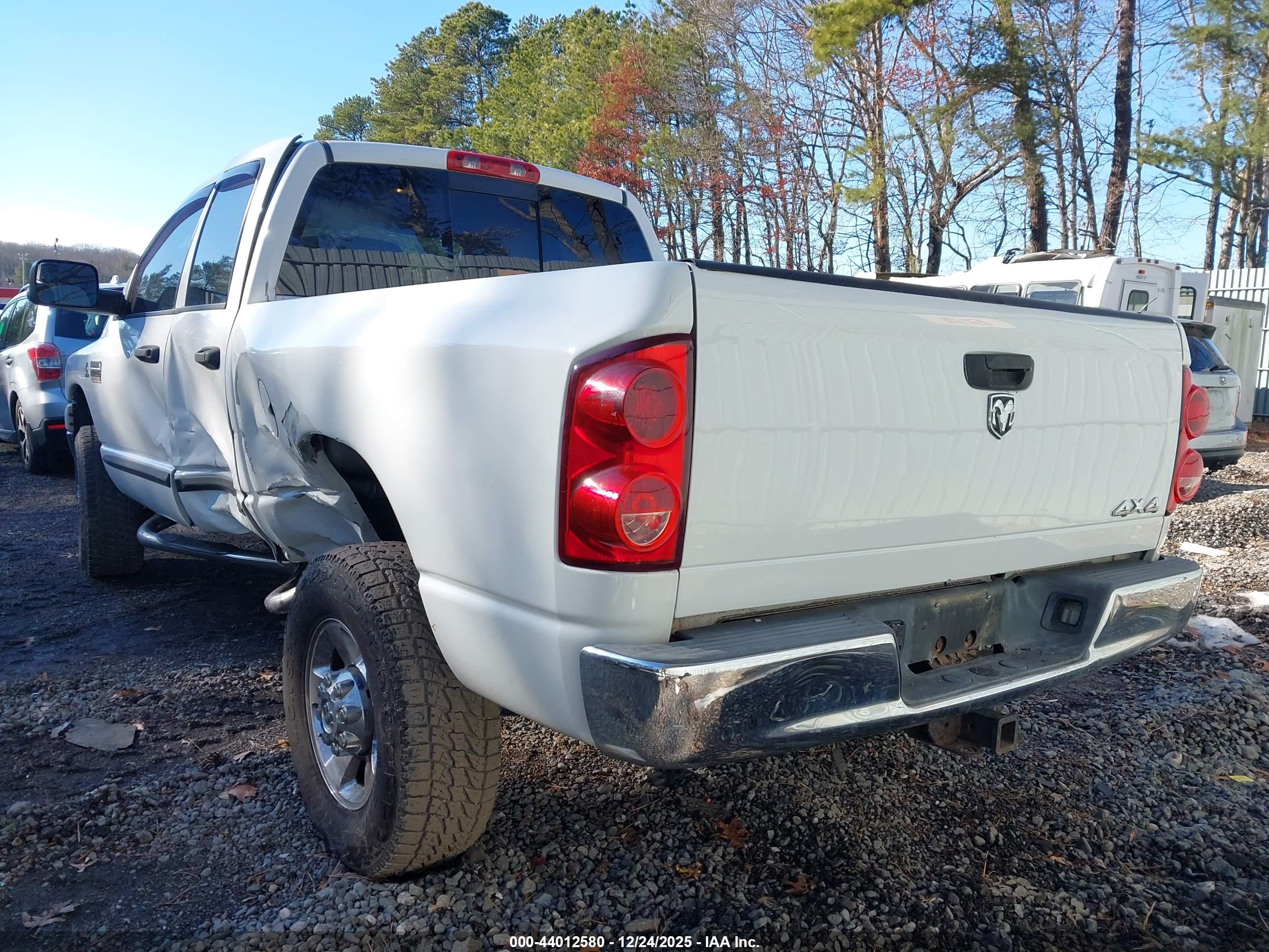 DODGE RAM image 3
