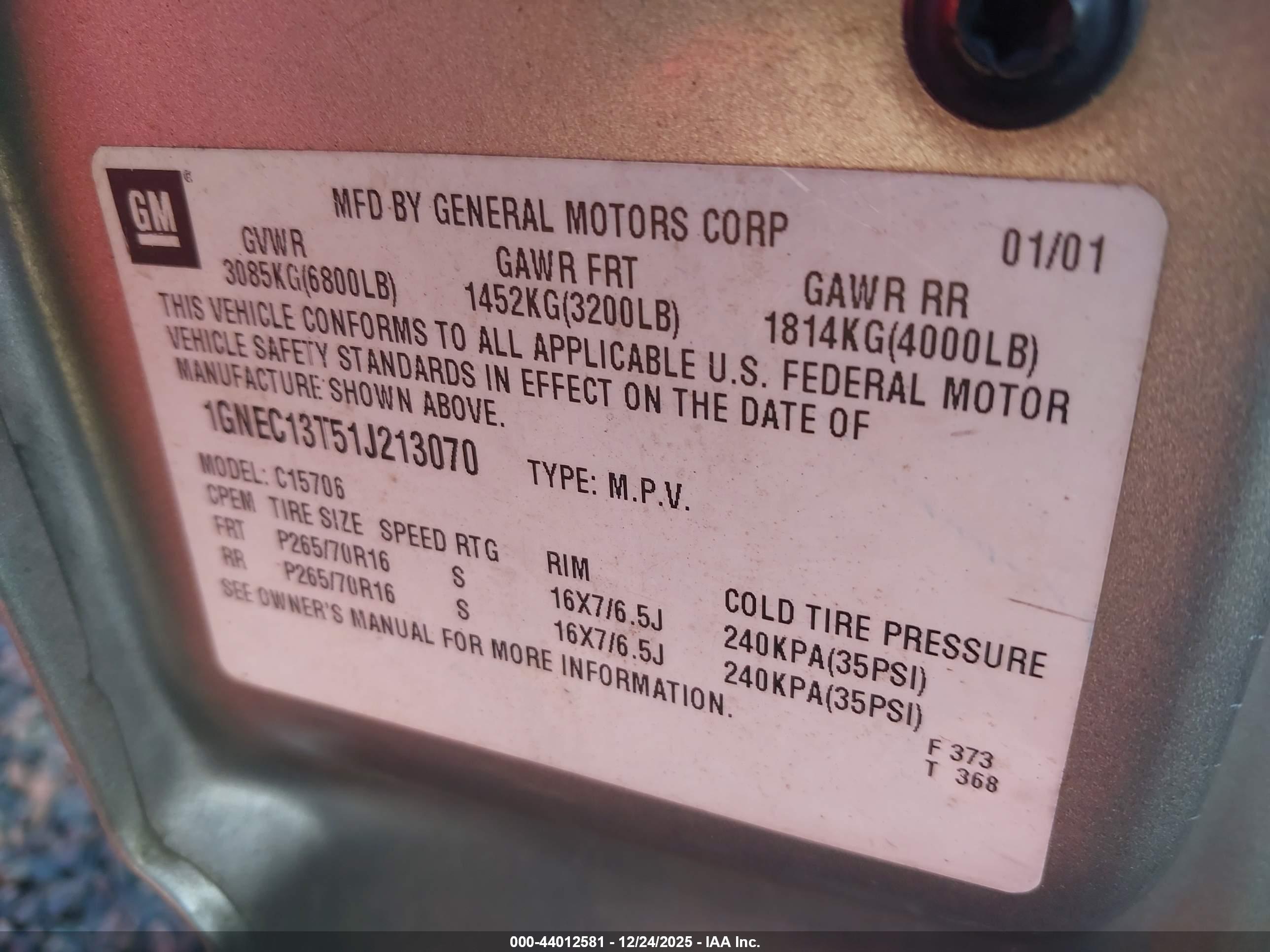 CHEVROLET TAHOE image 9