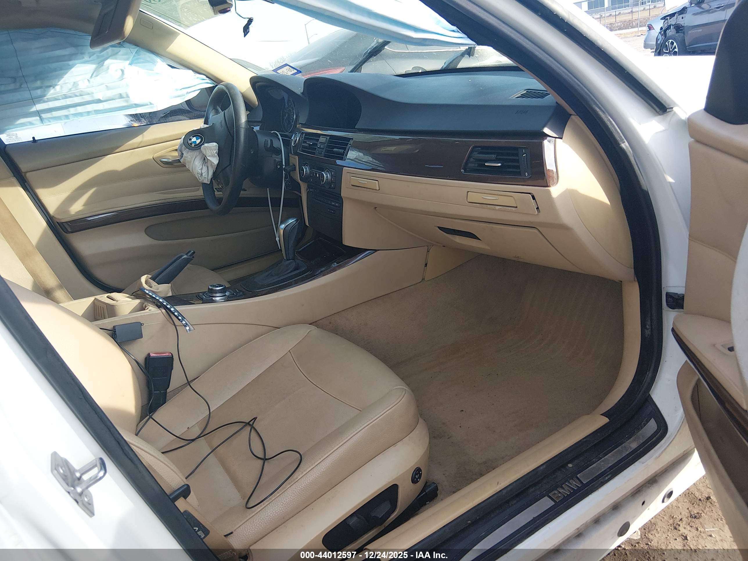 BMW 328I image 5