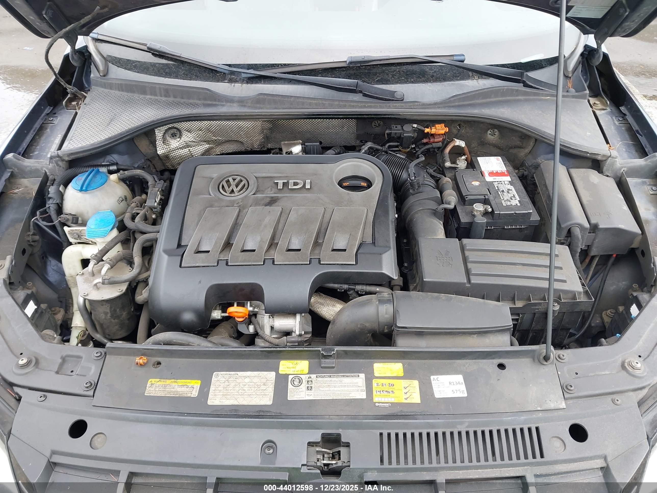 VOLKSWAGEN PASSAT image 10