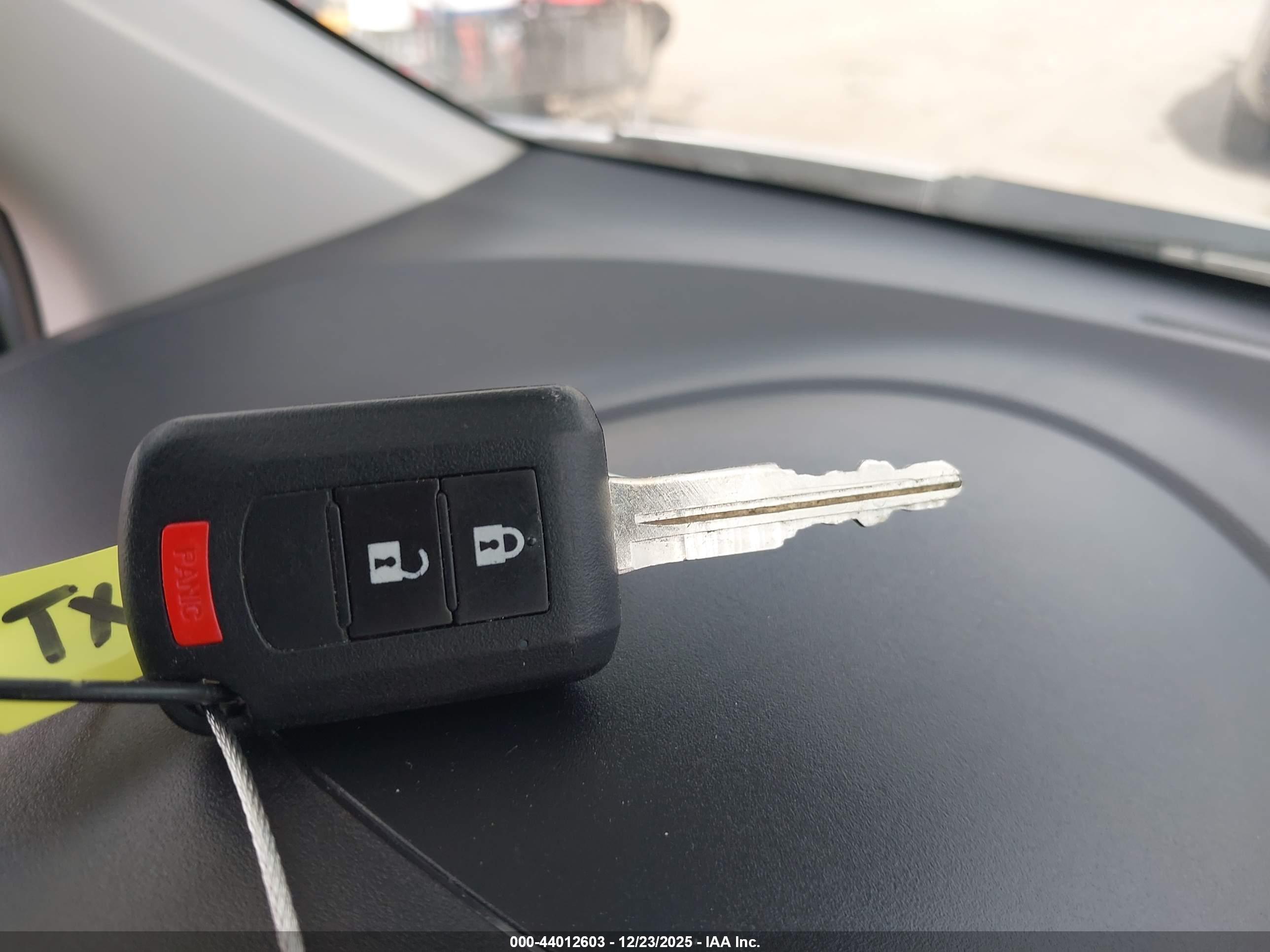 MITSUBISHI MIRAGE image 11