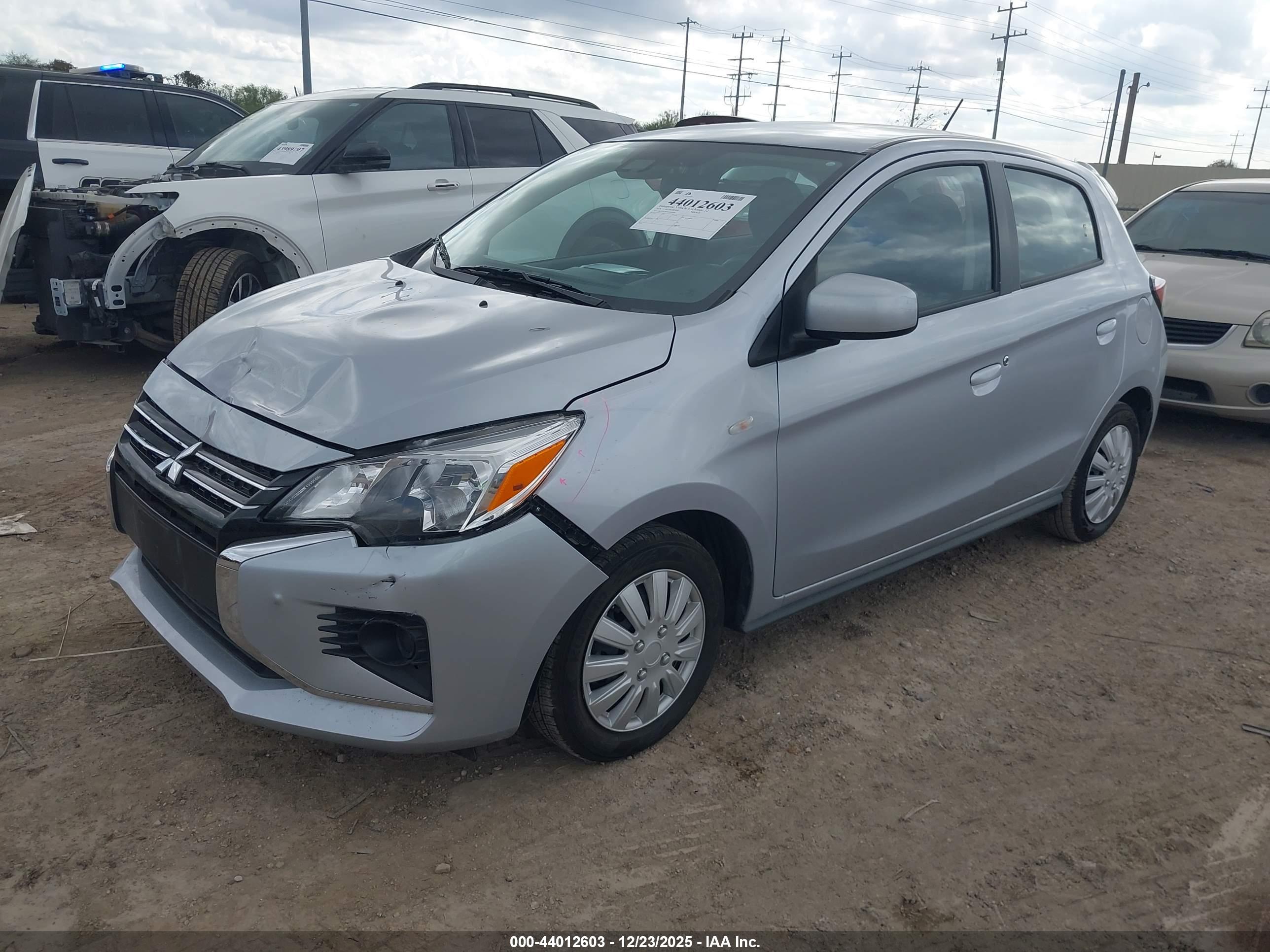 MITSUBISHI MIRAGE image 2