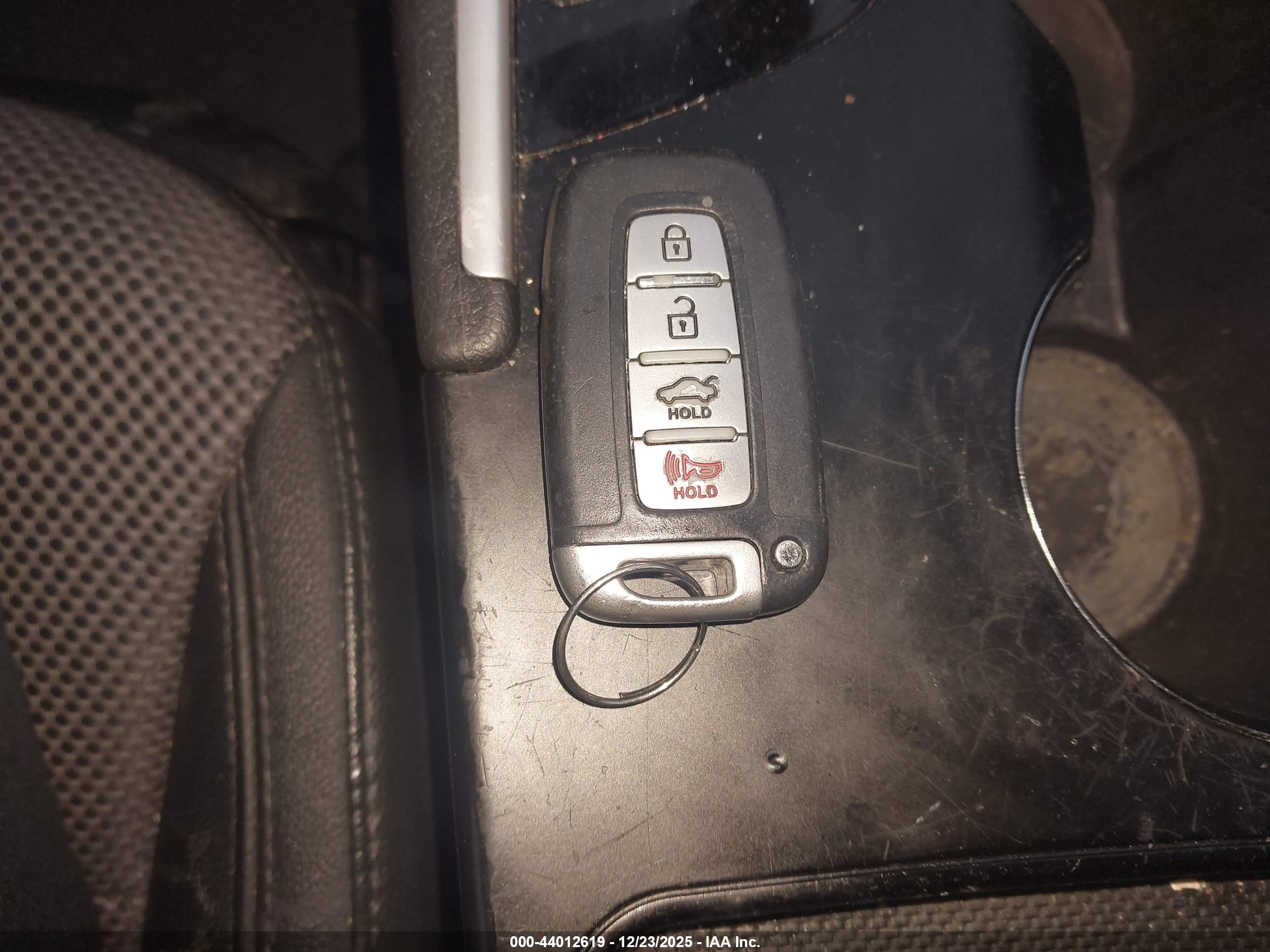 HYUNDAI SONATA image 11