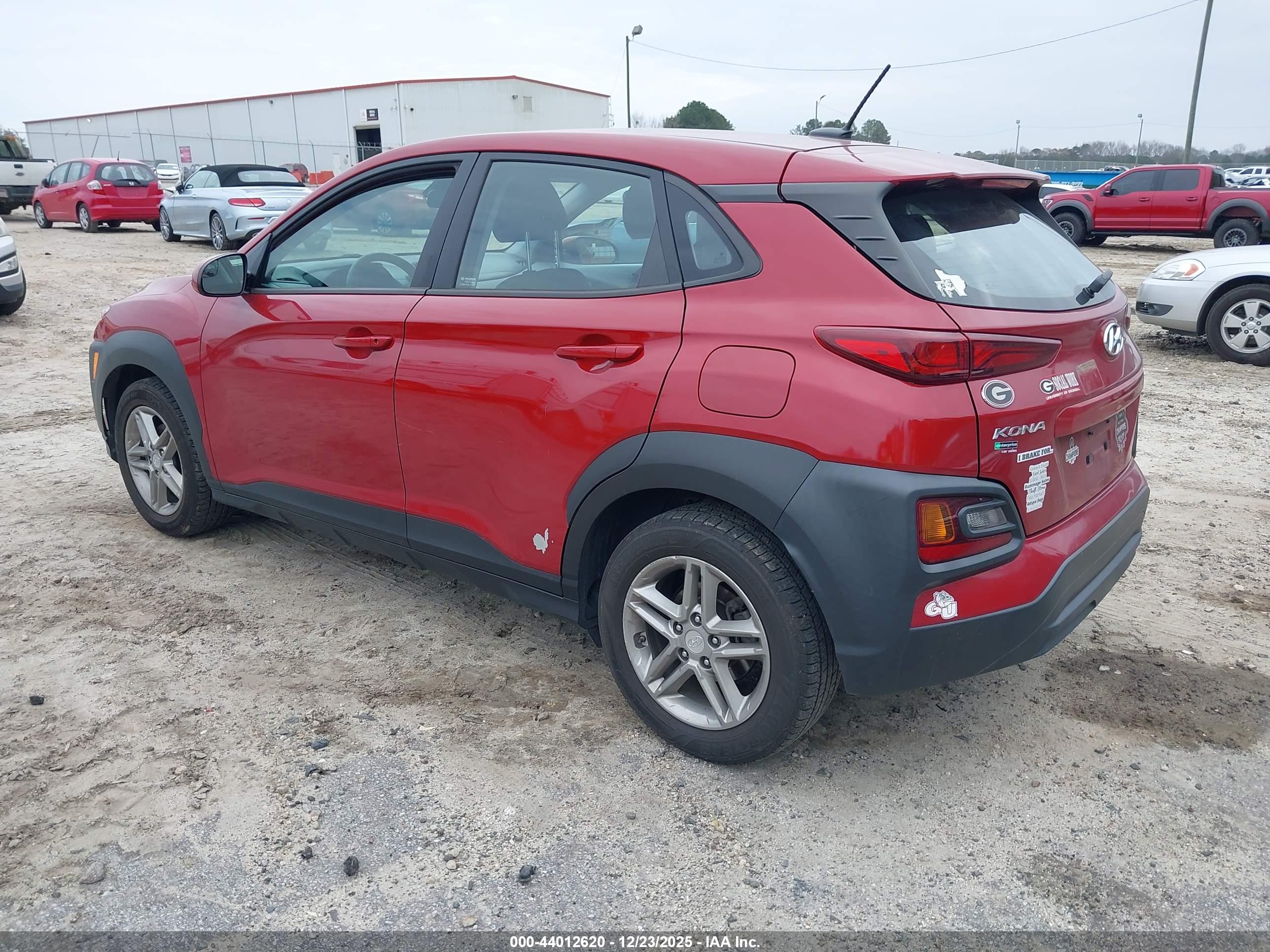 HYUNDAI KONA image 3