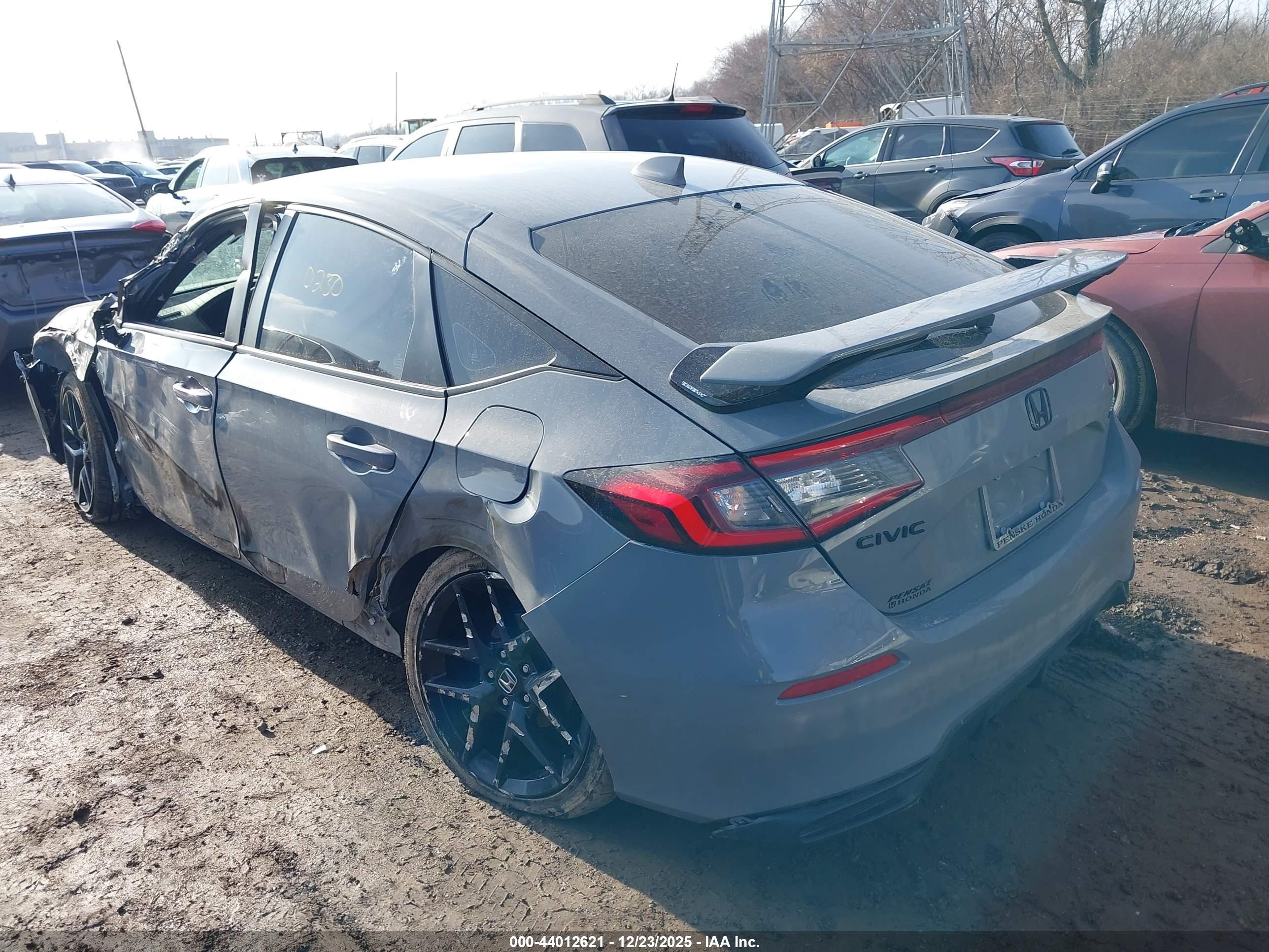HONDA CIVIC image 3