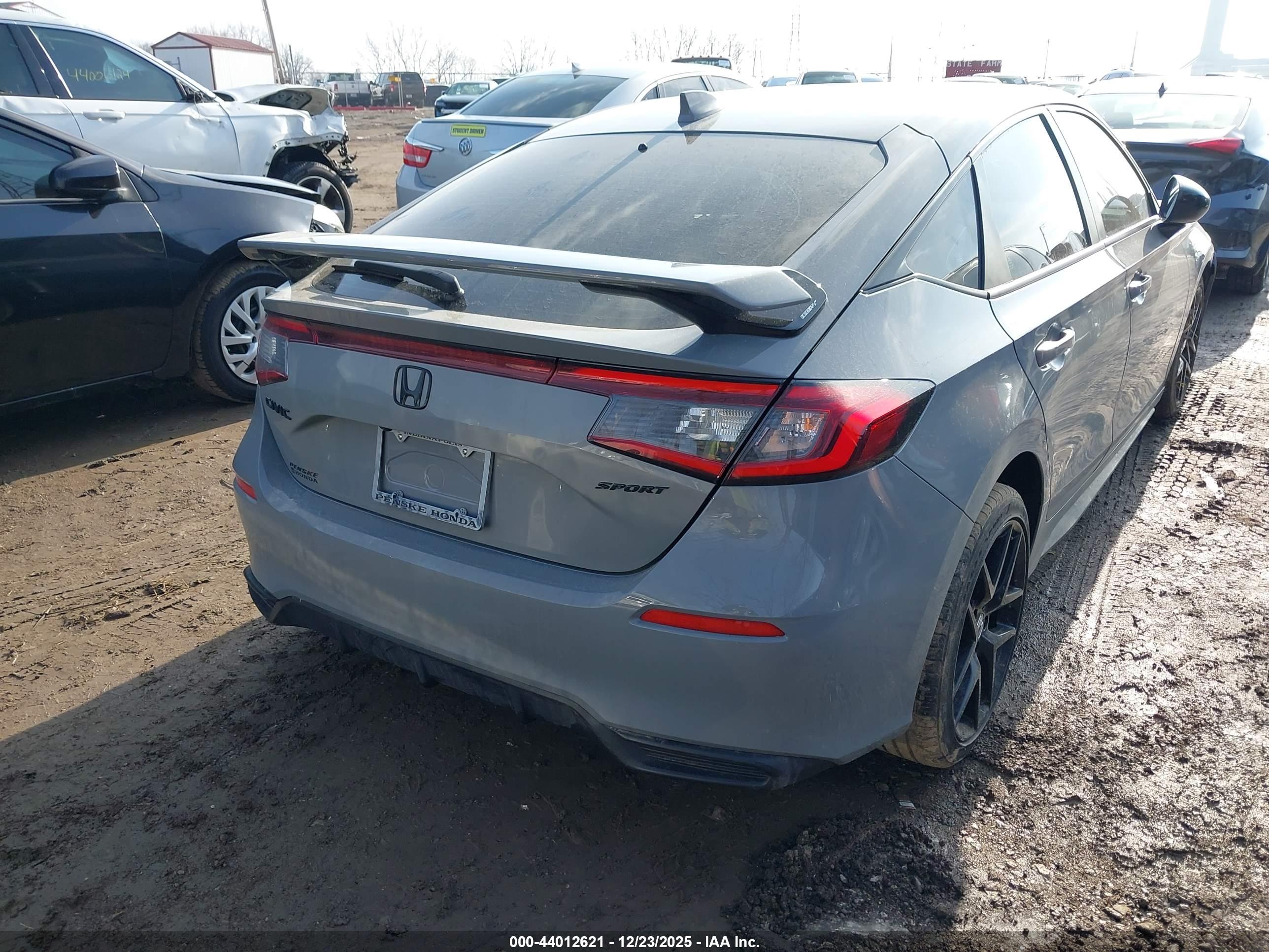 HONDA CIVIC image 4