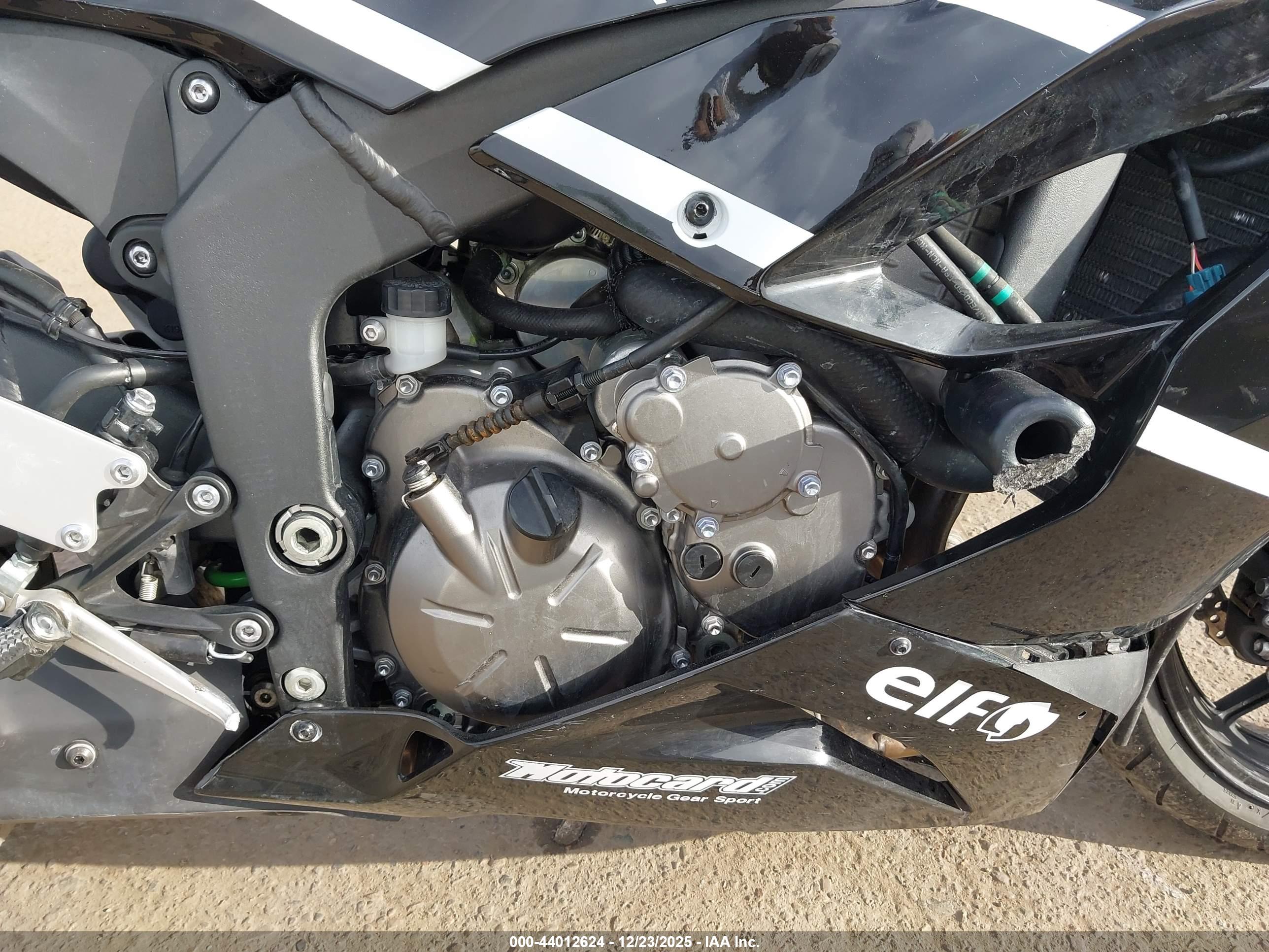 KAWASAKI ZX636 image 8