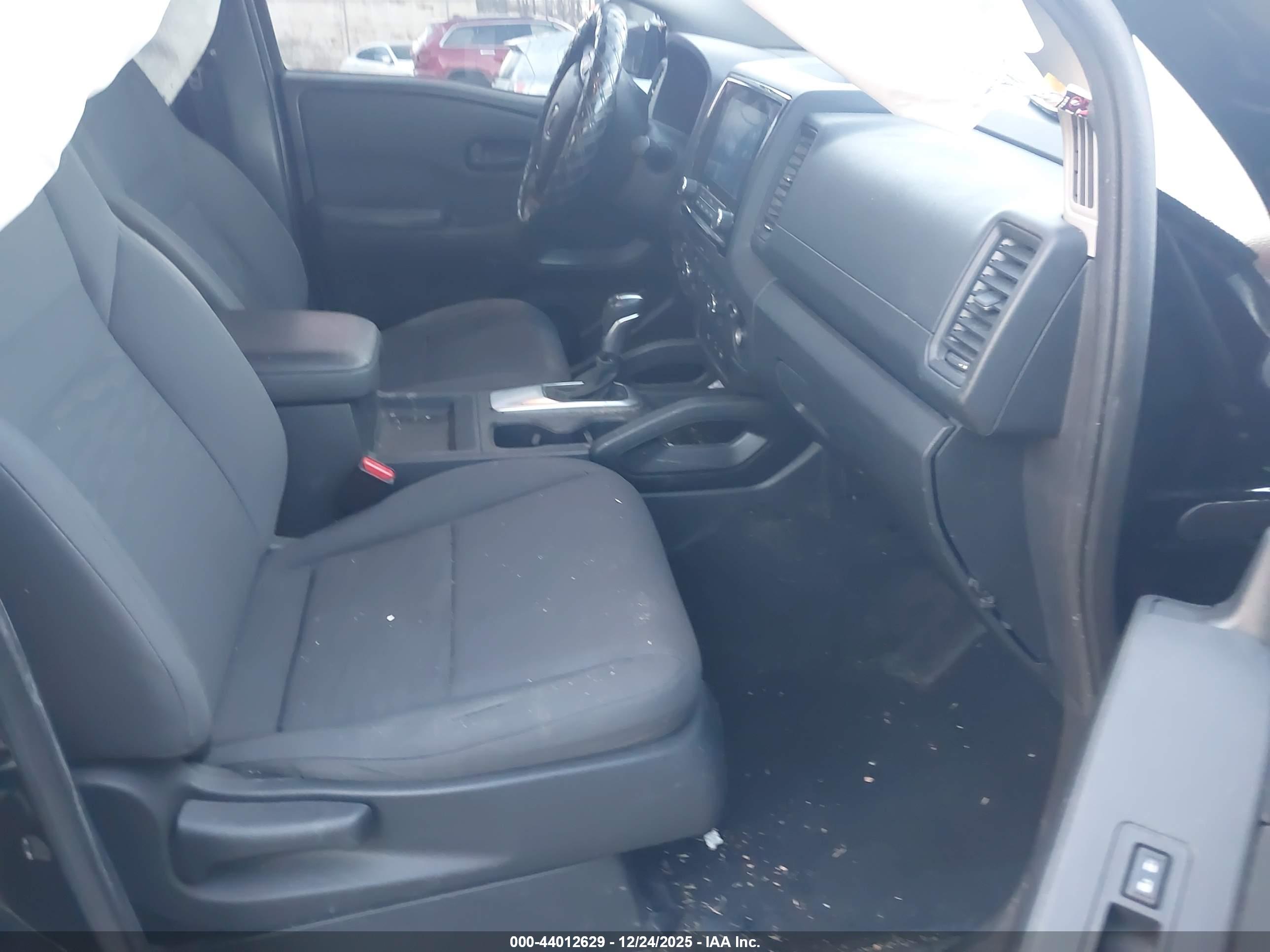 NISSAN FRONTIER image 5