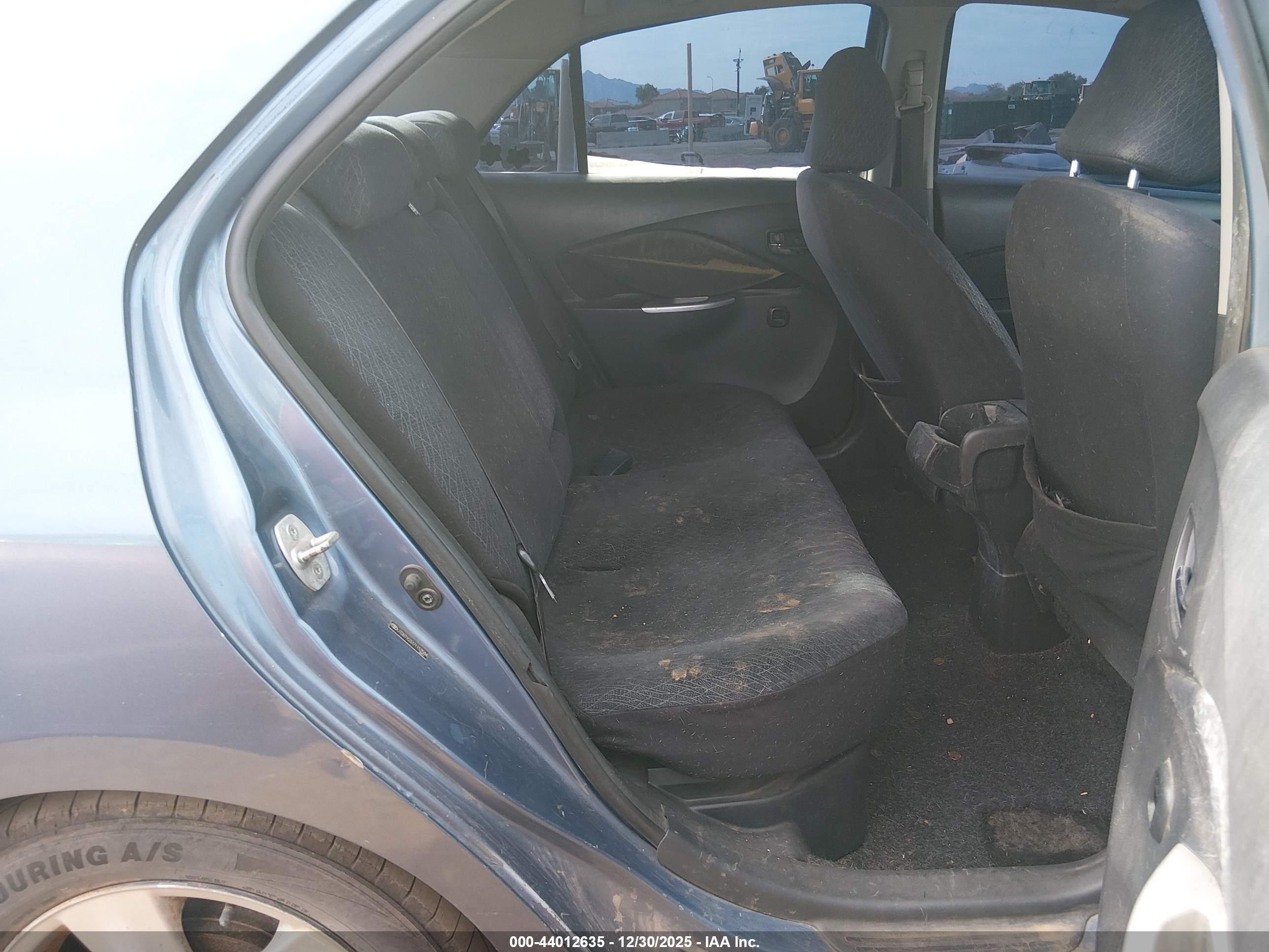 TOYOTA YARIS image 8
