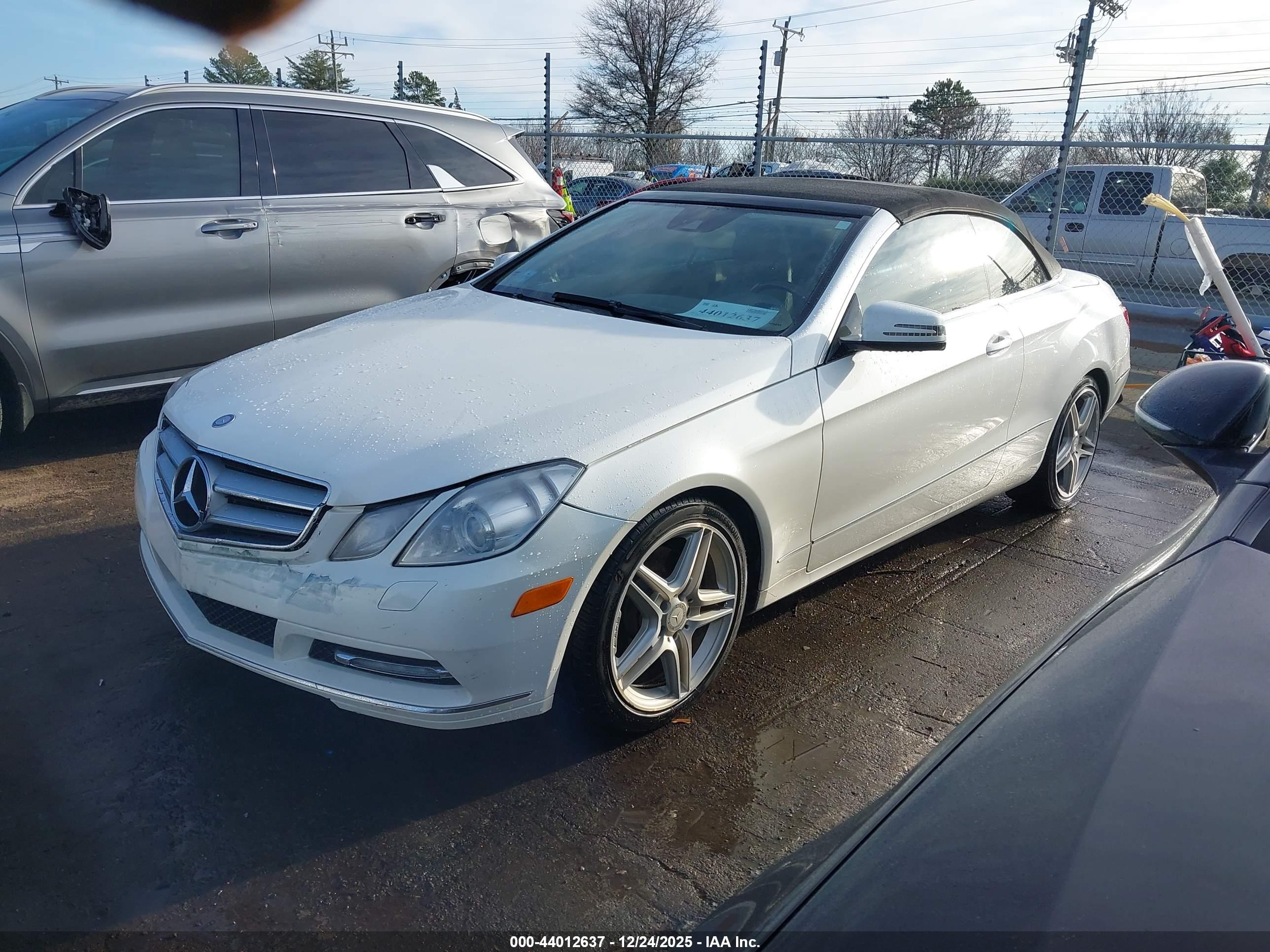 MERCEDES-BENZ E image 2
