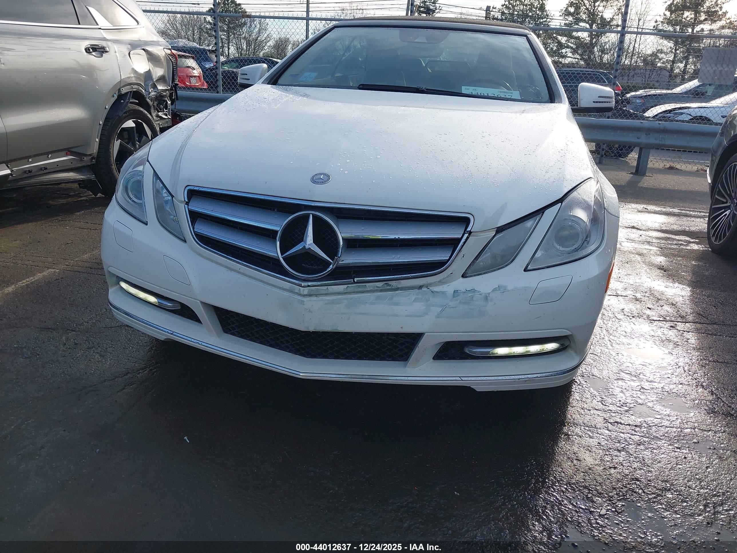 MERCEDES-BENZ E image 6