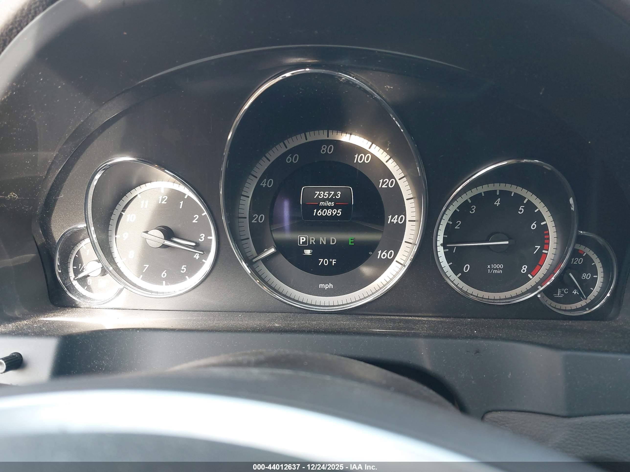 MERCEDES-BENZ E image 7