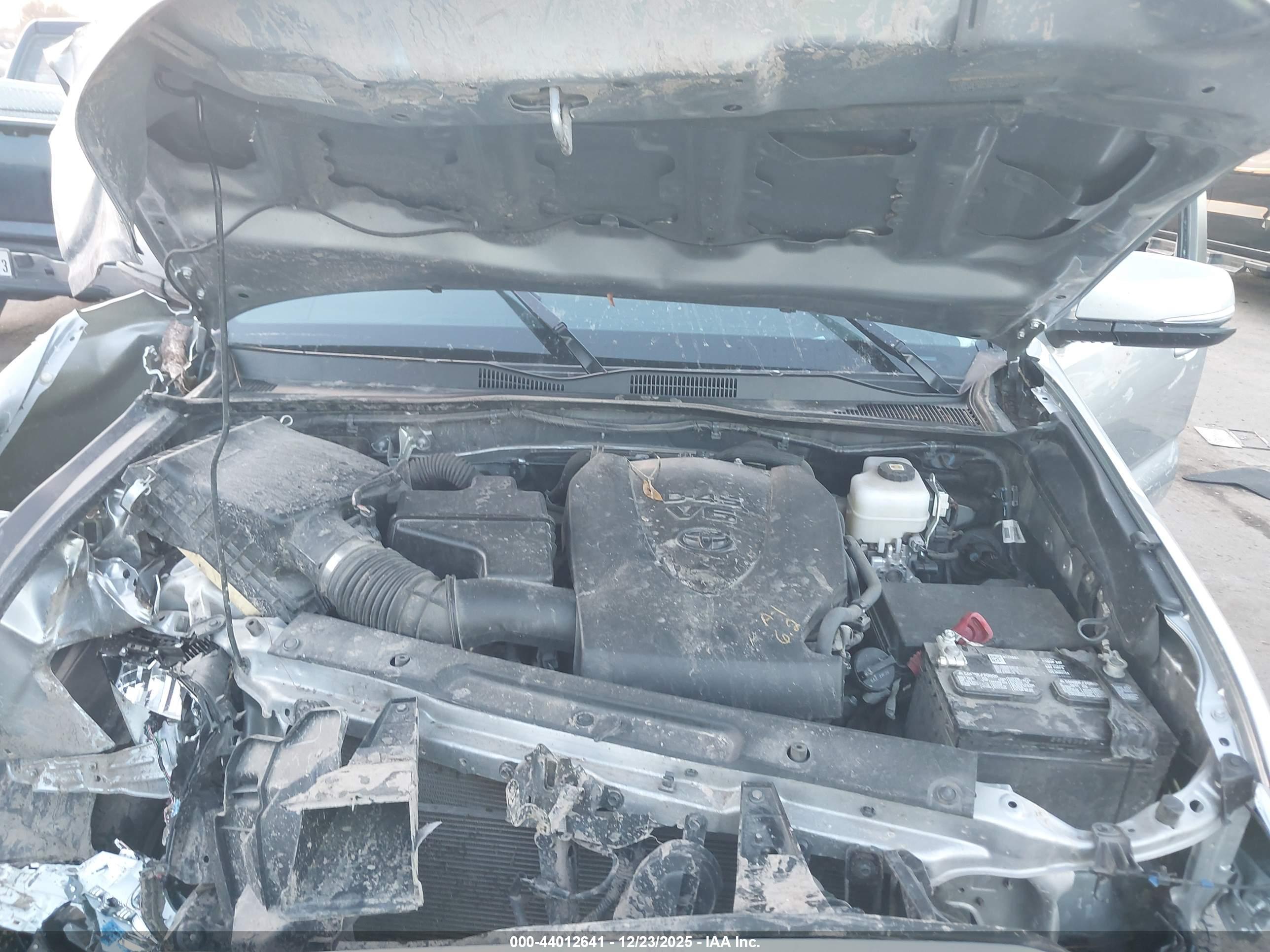 TOYOTA TACOMA image 10