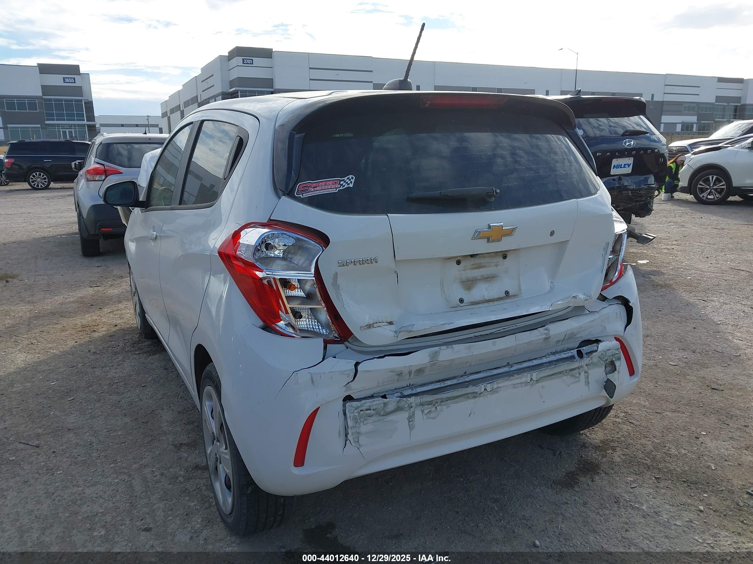 CHEVROLET SPARK image 3