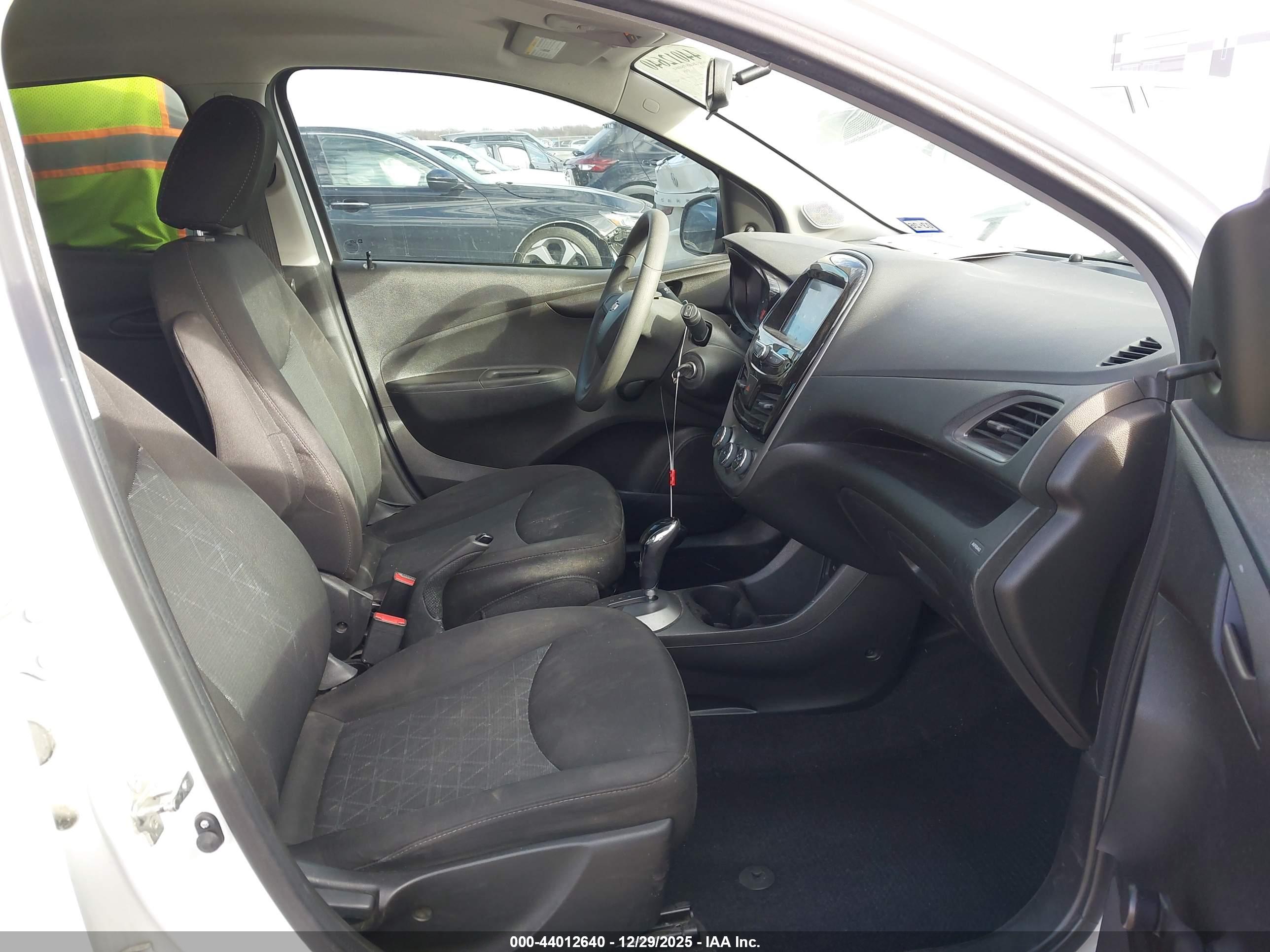 CHEVROLET SPARK image 5