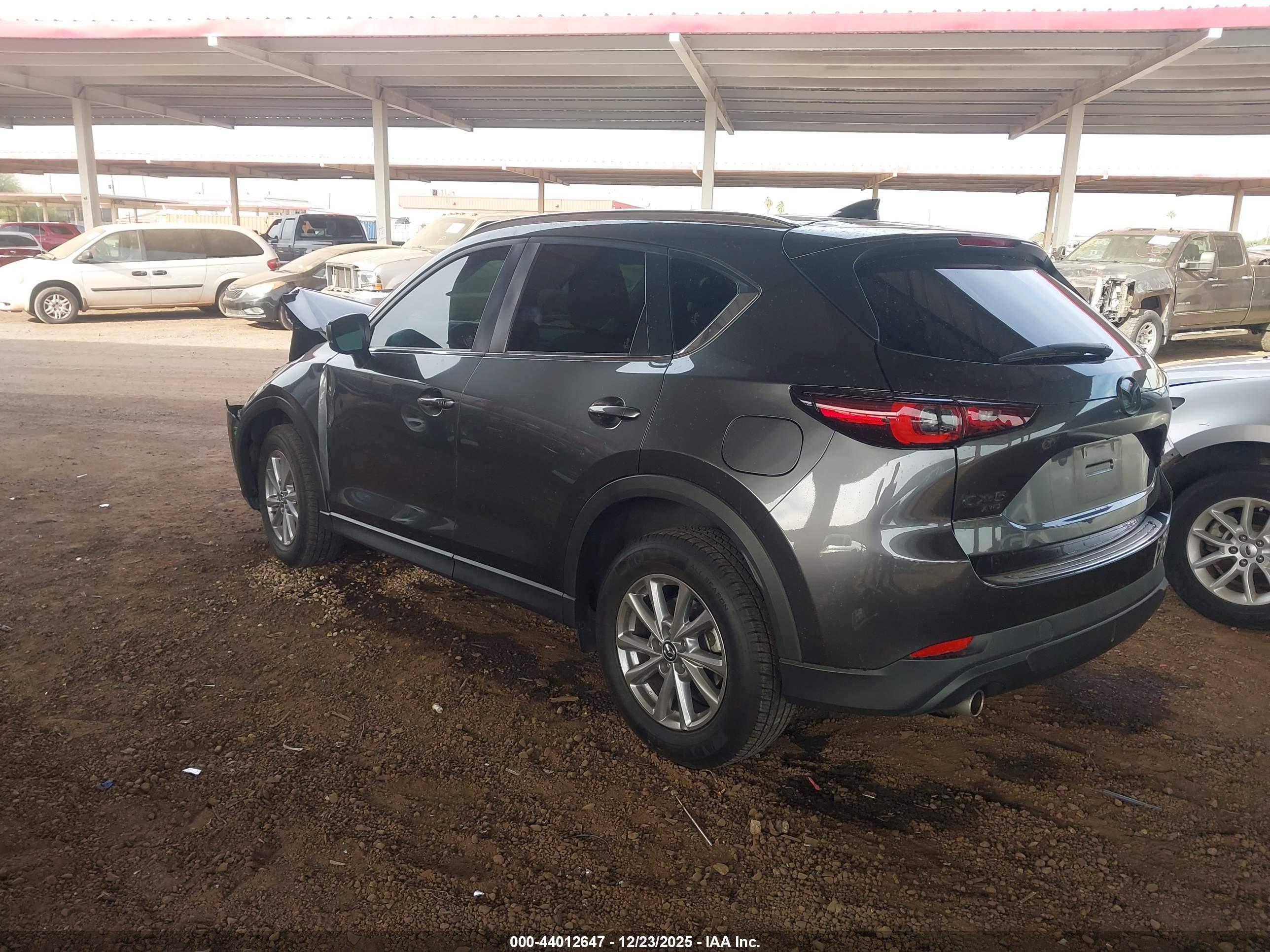 MAZDA CX-5 image 3