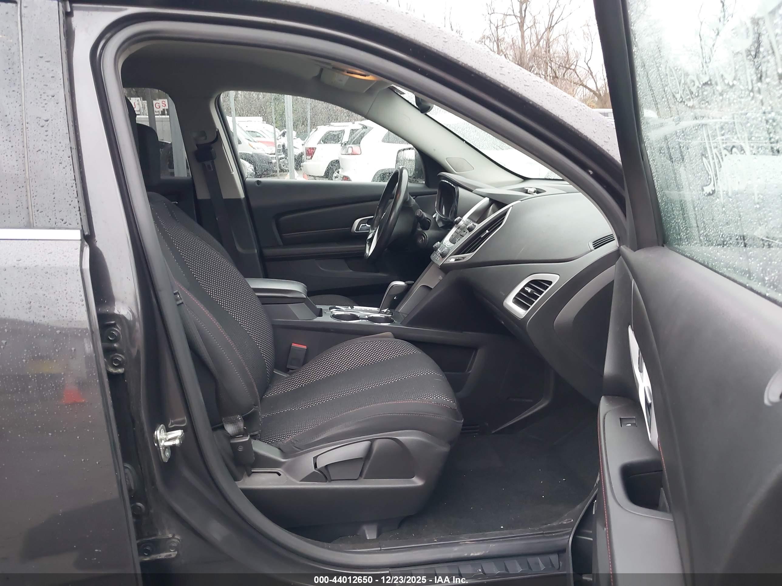 GMC TERRAIN image 5