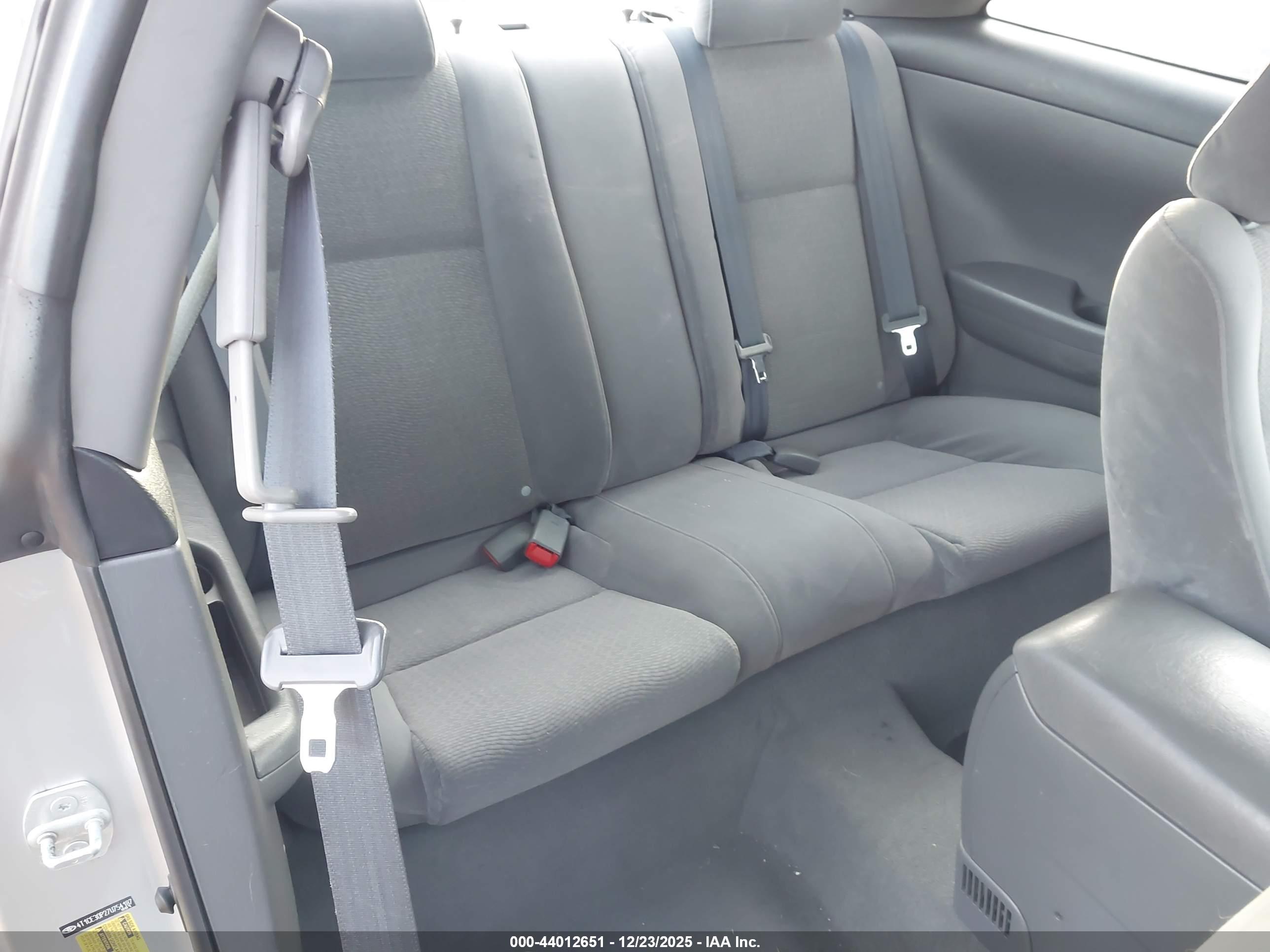 TOYOTA CAMRY image 8