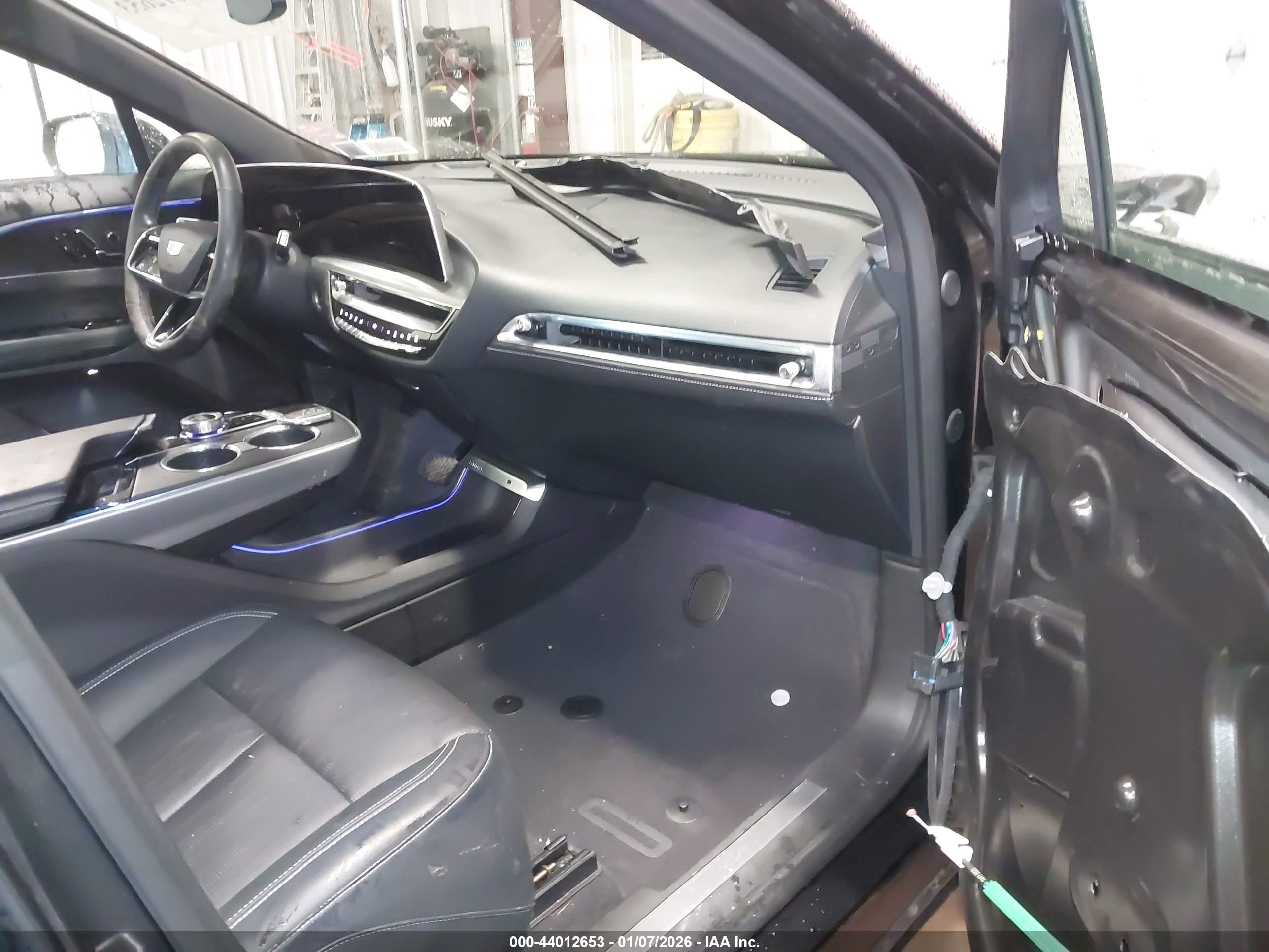 CADILLAC LYRIQ image 5