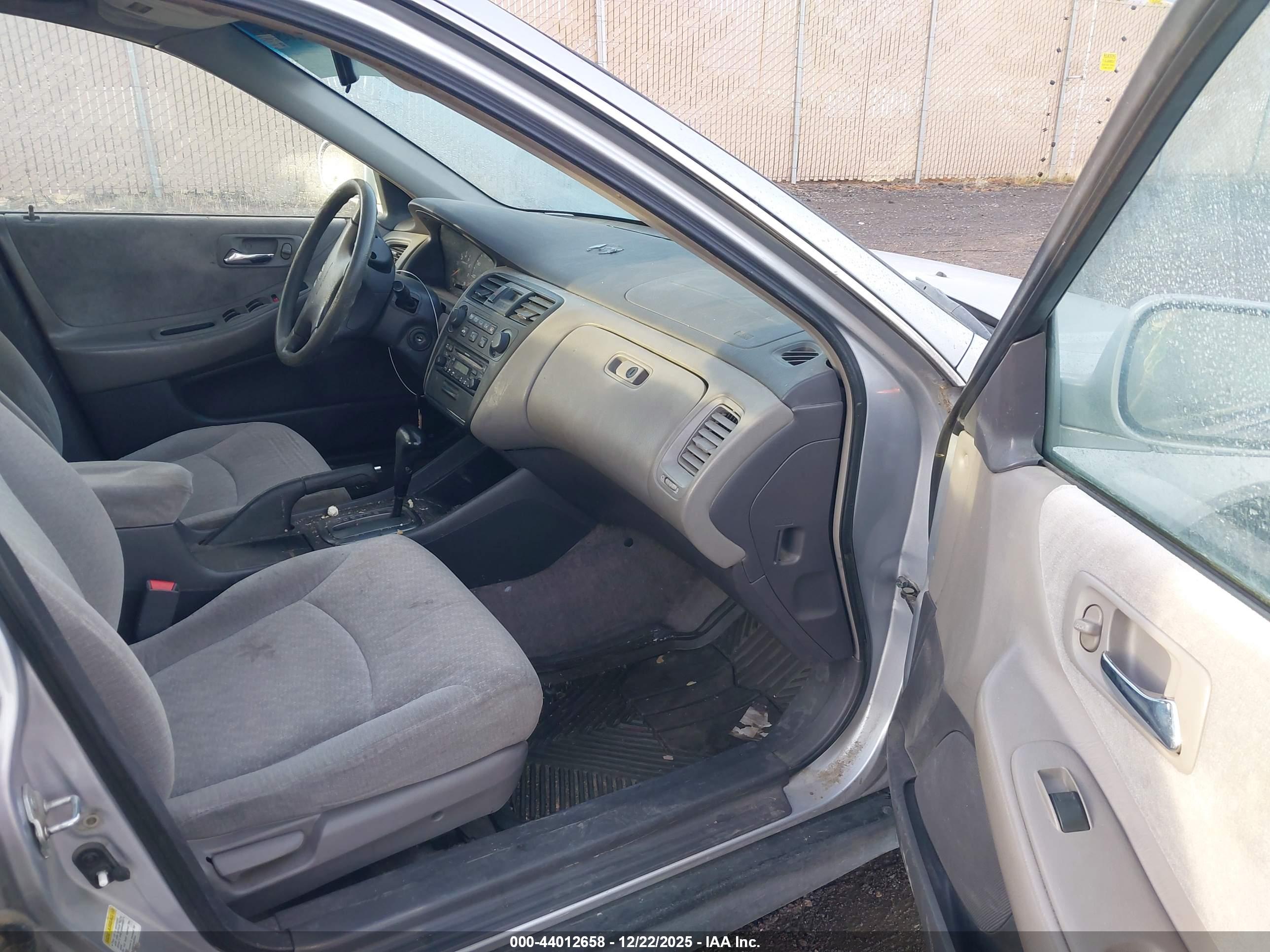 HONDA ACCORD image 5