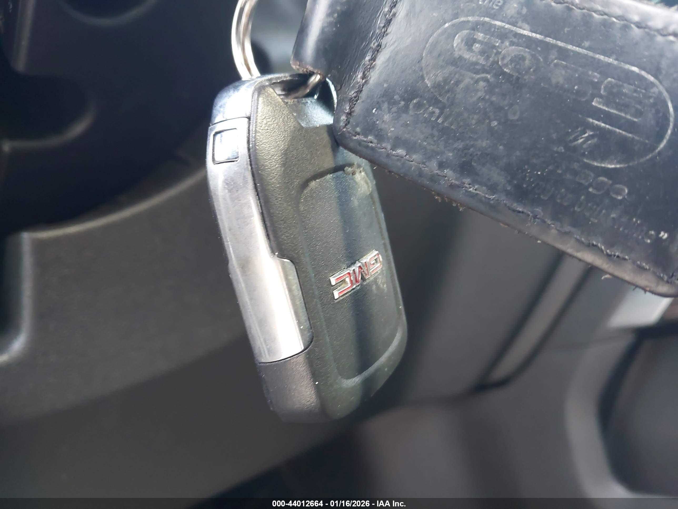 GMC SIERRA image 11