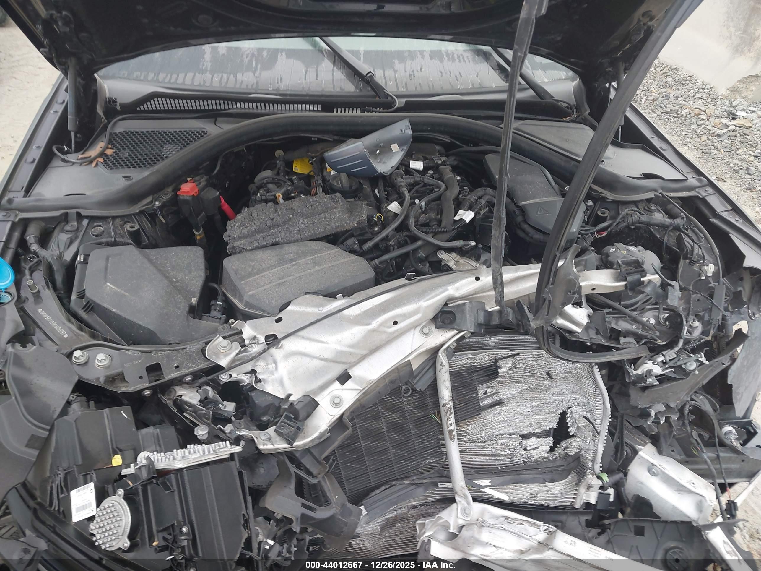 BMW 330I image 10