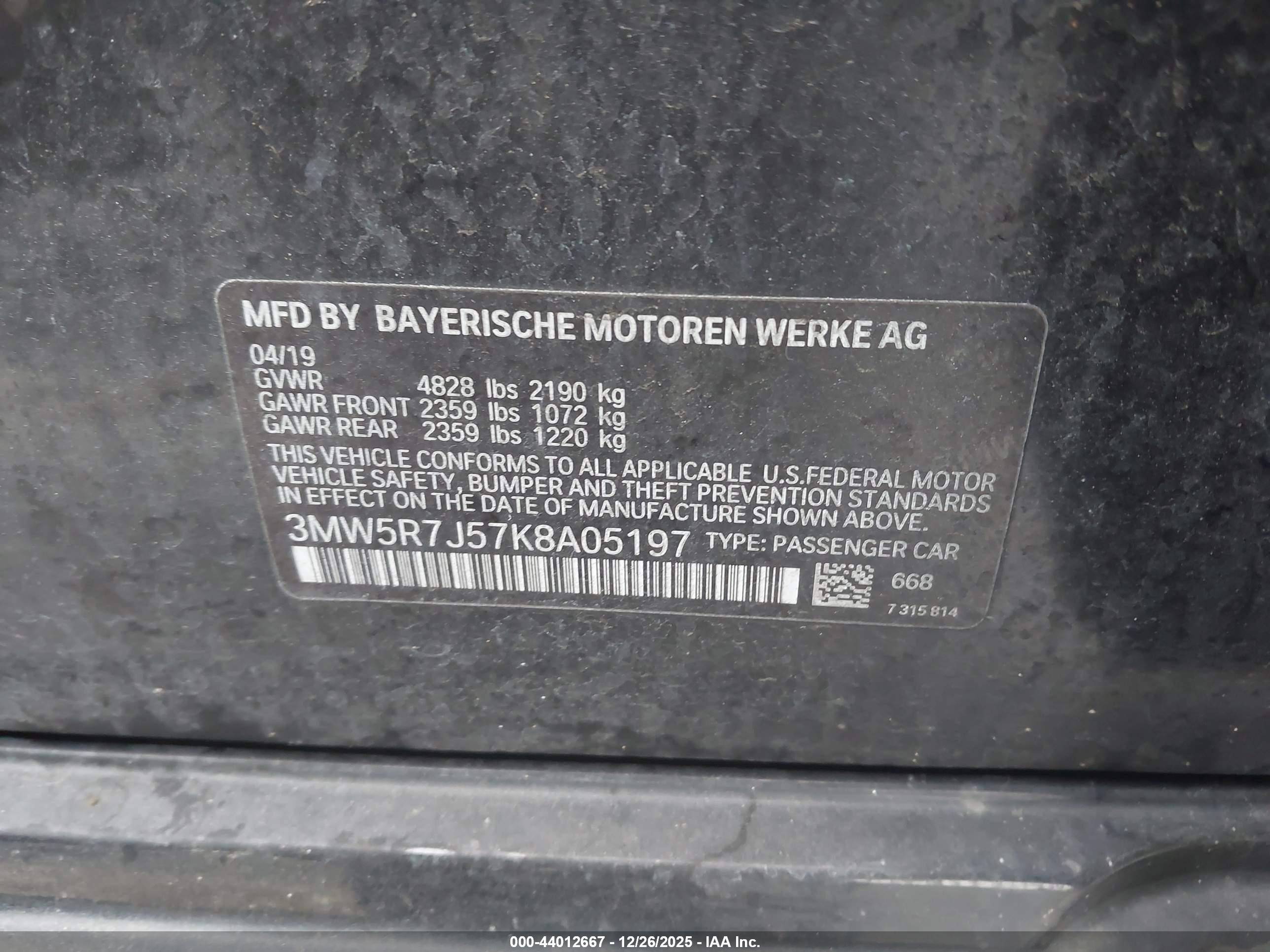 BMW 330I image 9