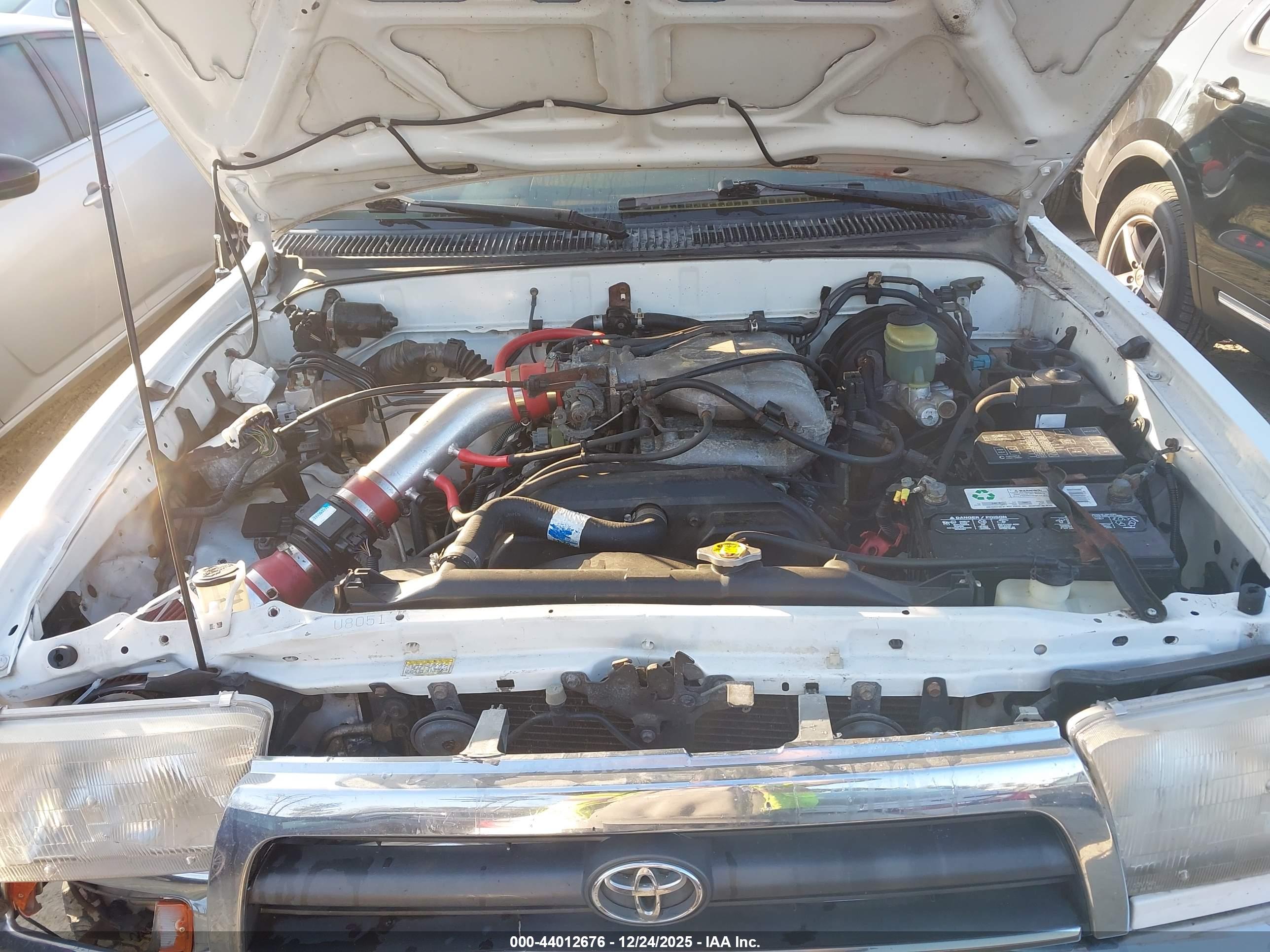 TOYOTA 4RUNNER image 10