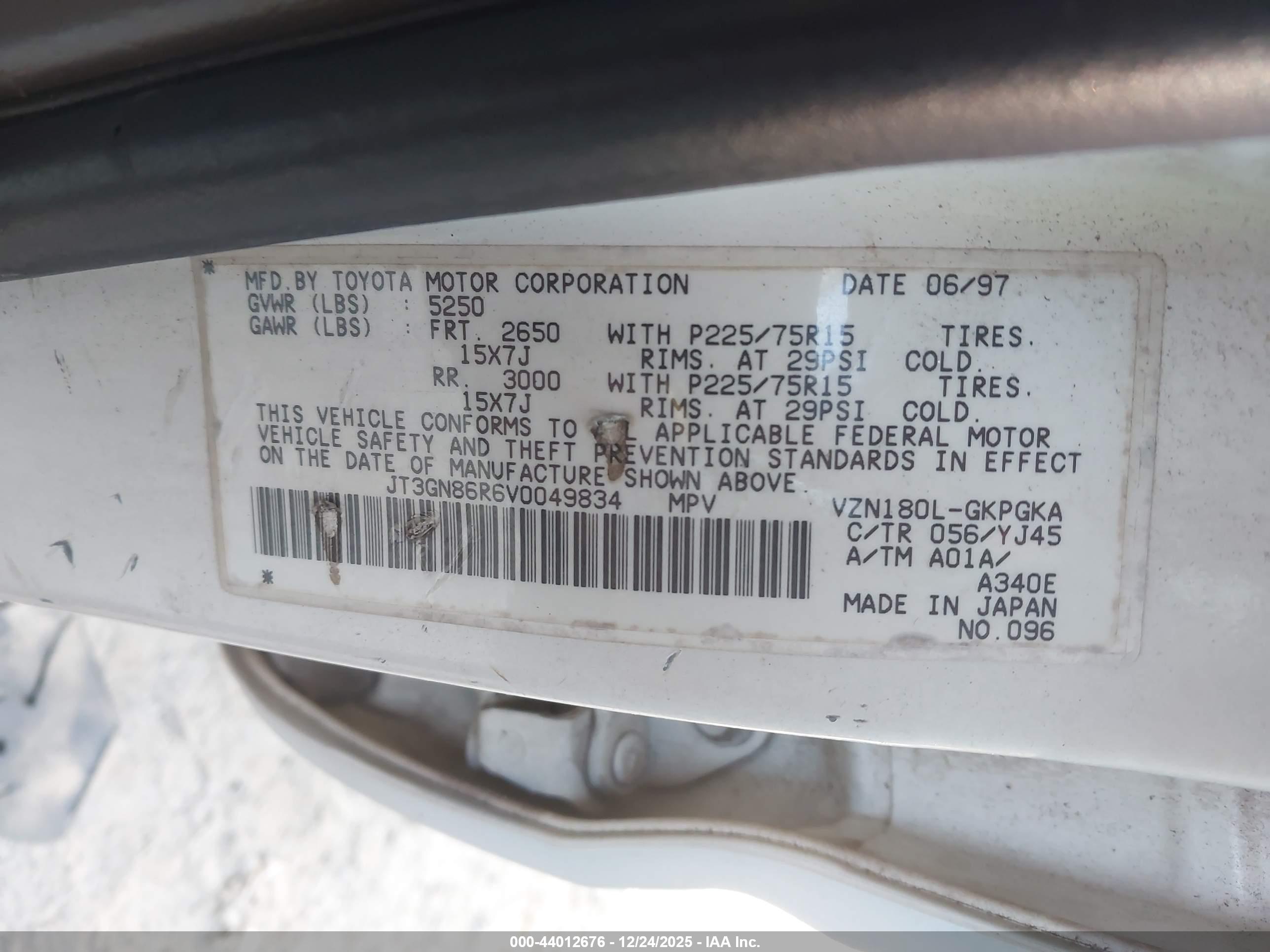 TOYOTA 4RUNNER image 9